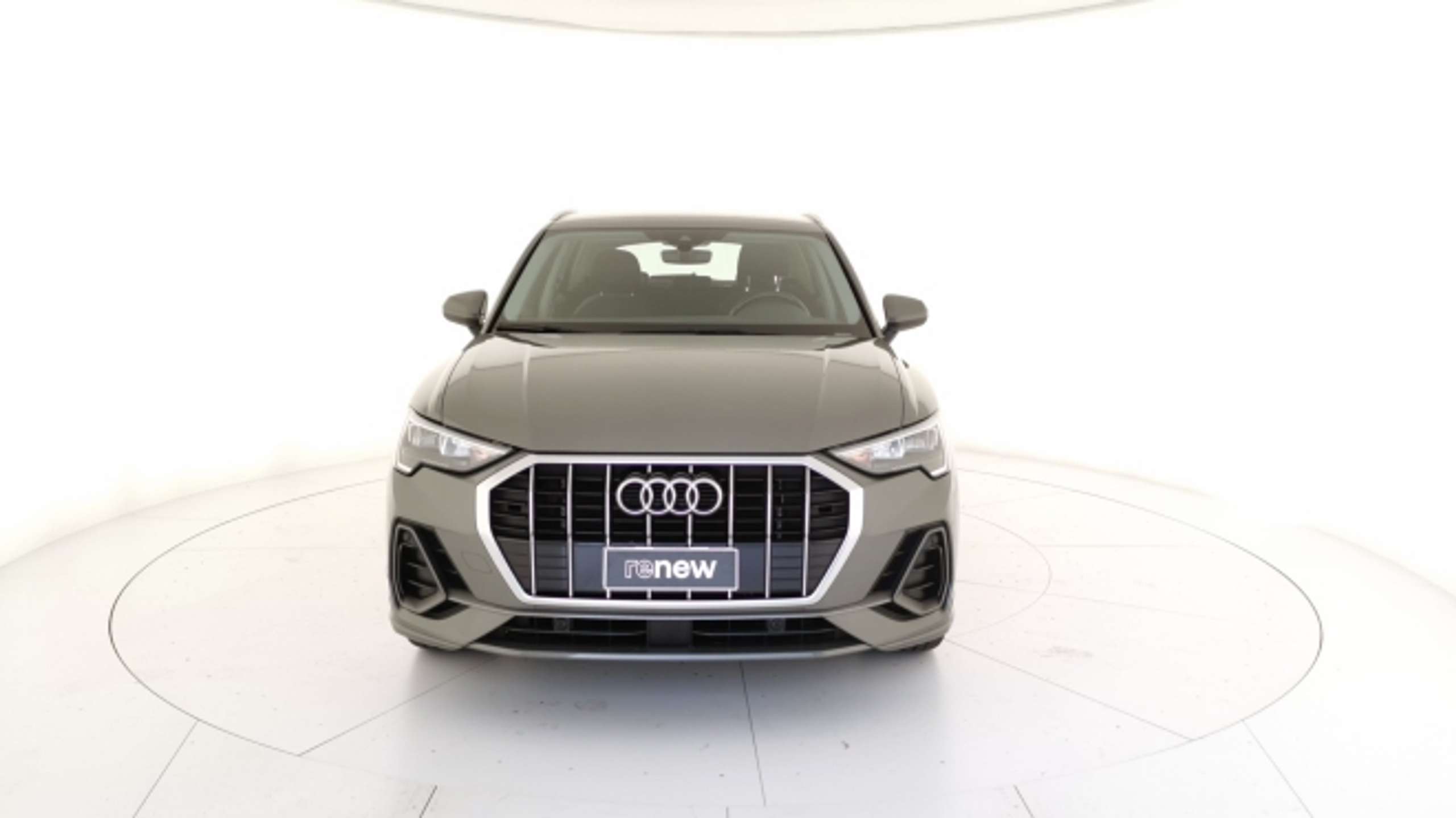 Audi - Q3