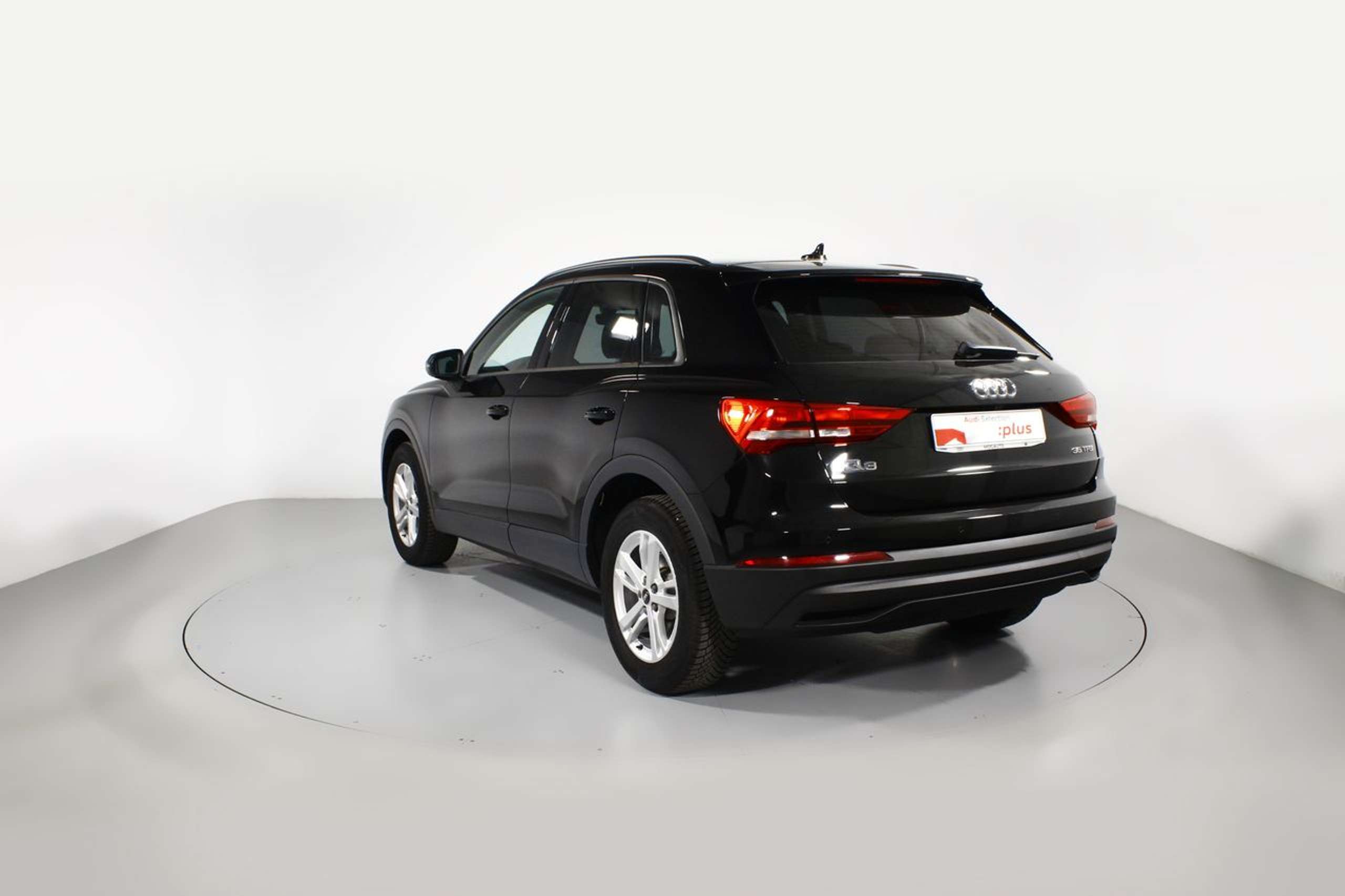 Audi - Q3