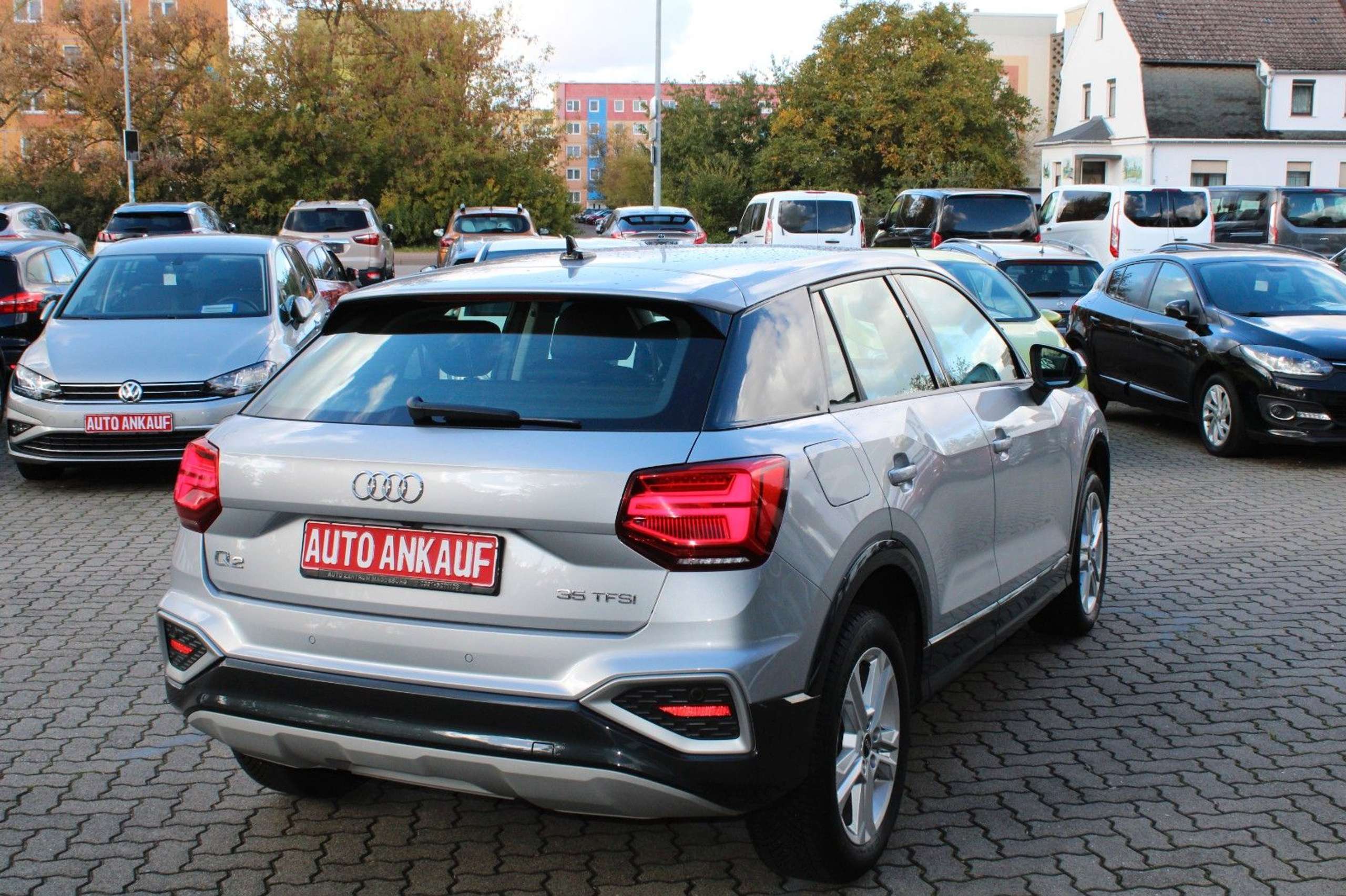 Audi - Q2