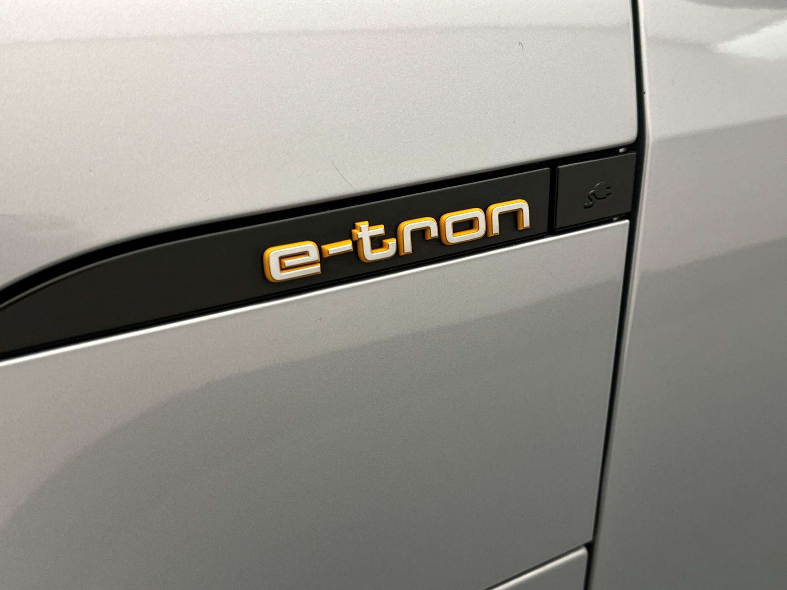 Audi - e-tron