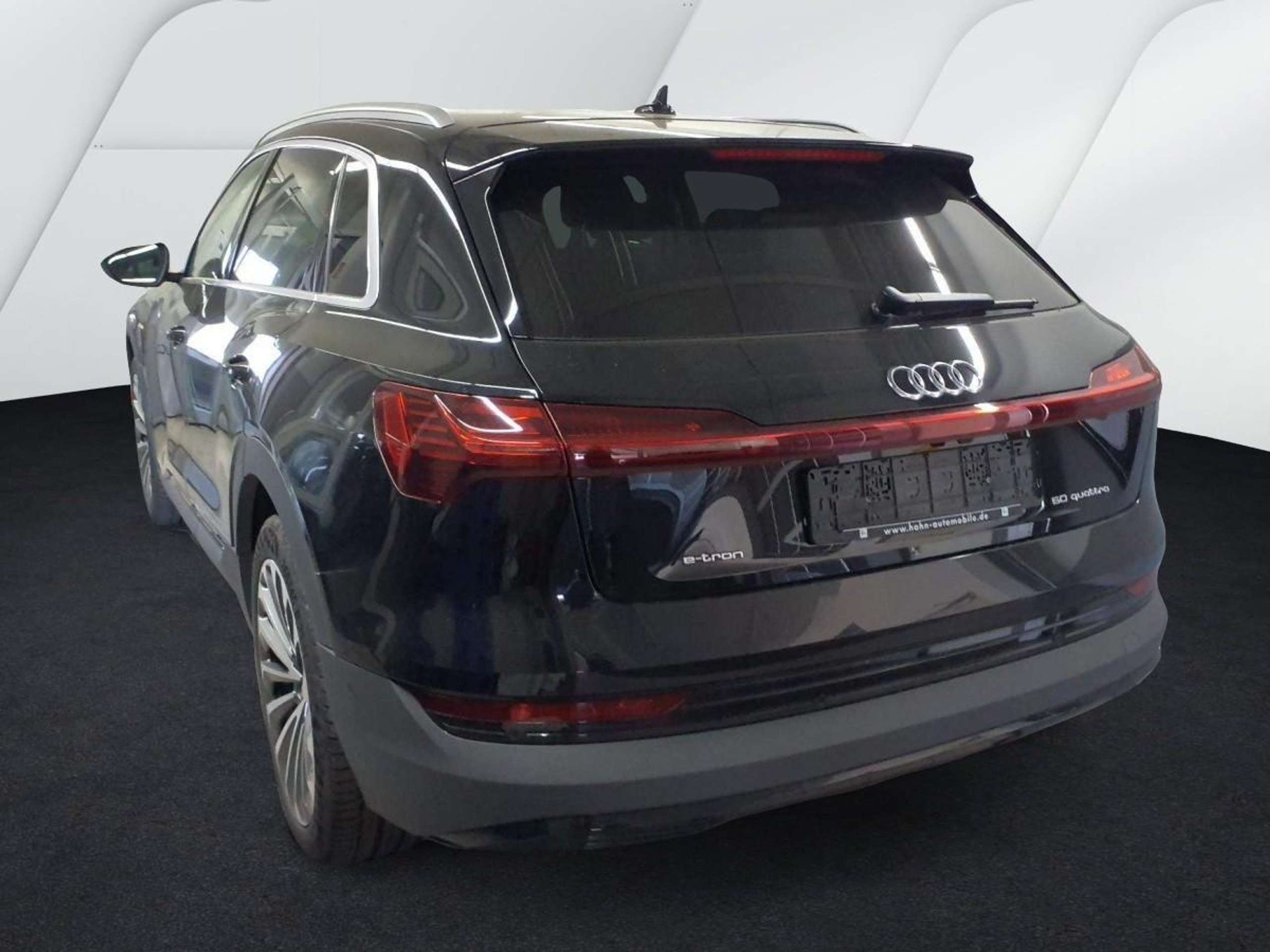 Audi - e-tron