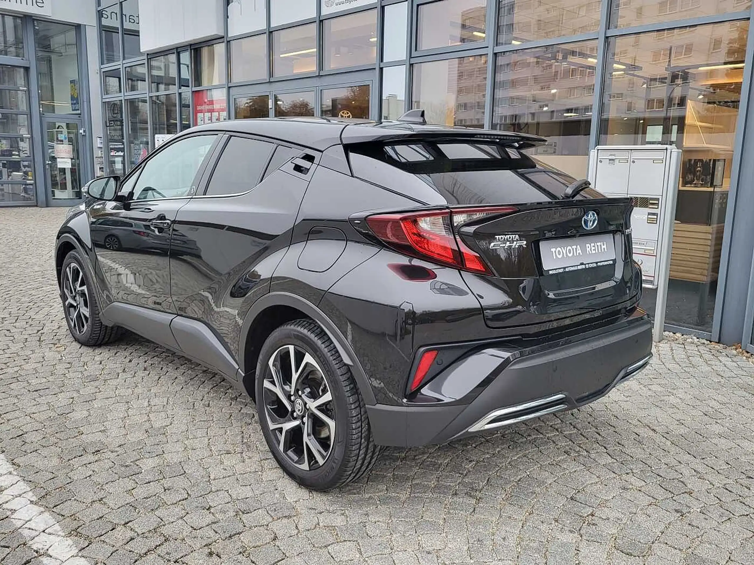 Toyota - C-HR