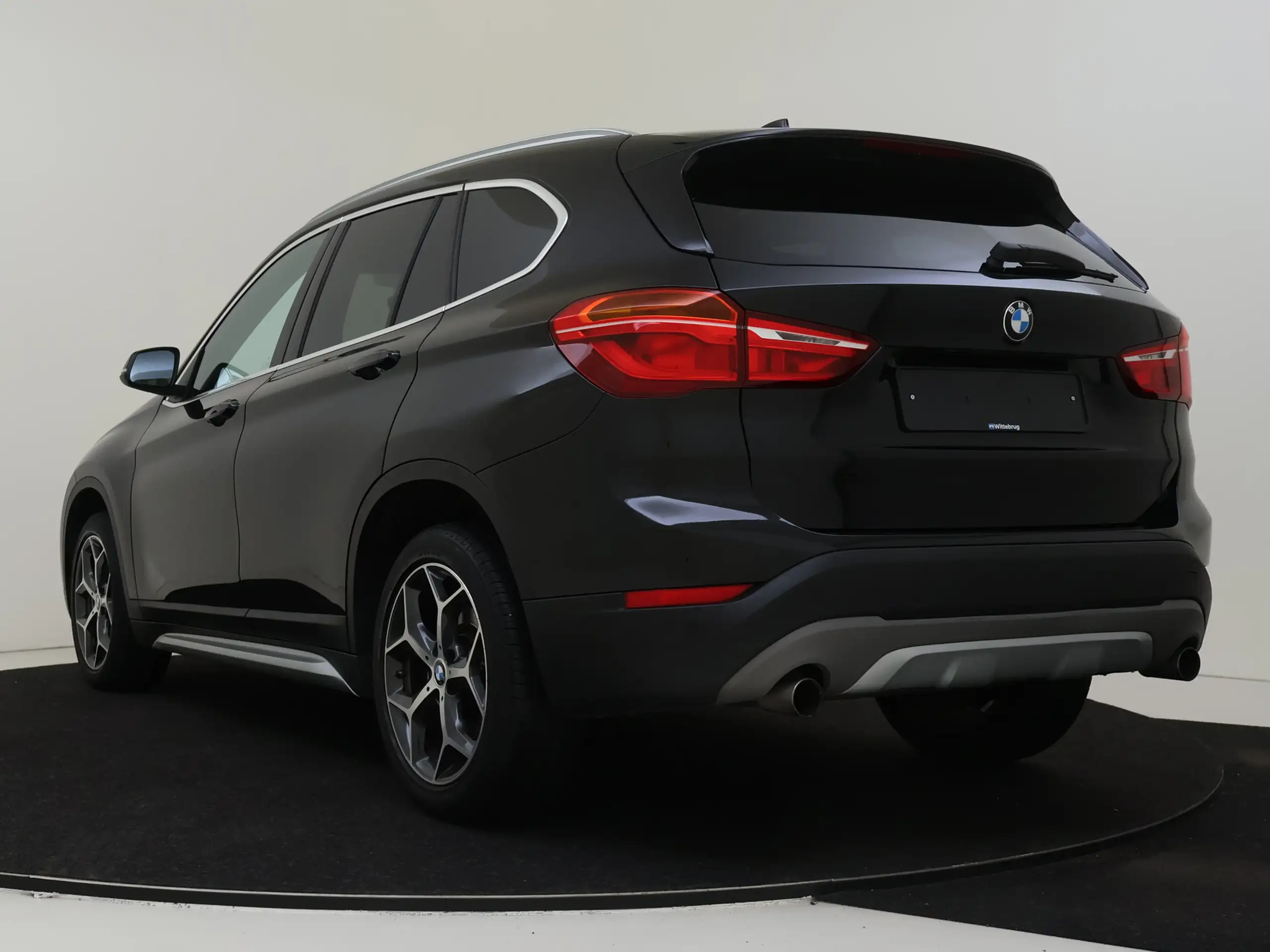 BMW - X1