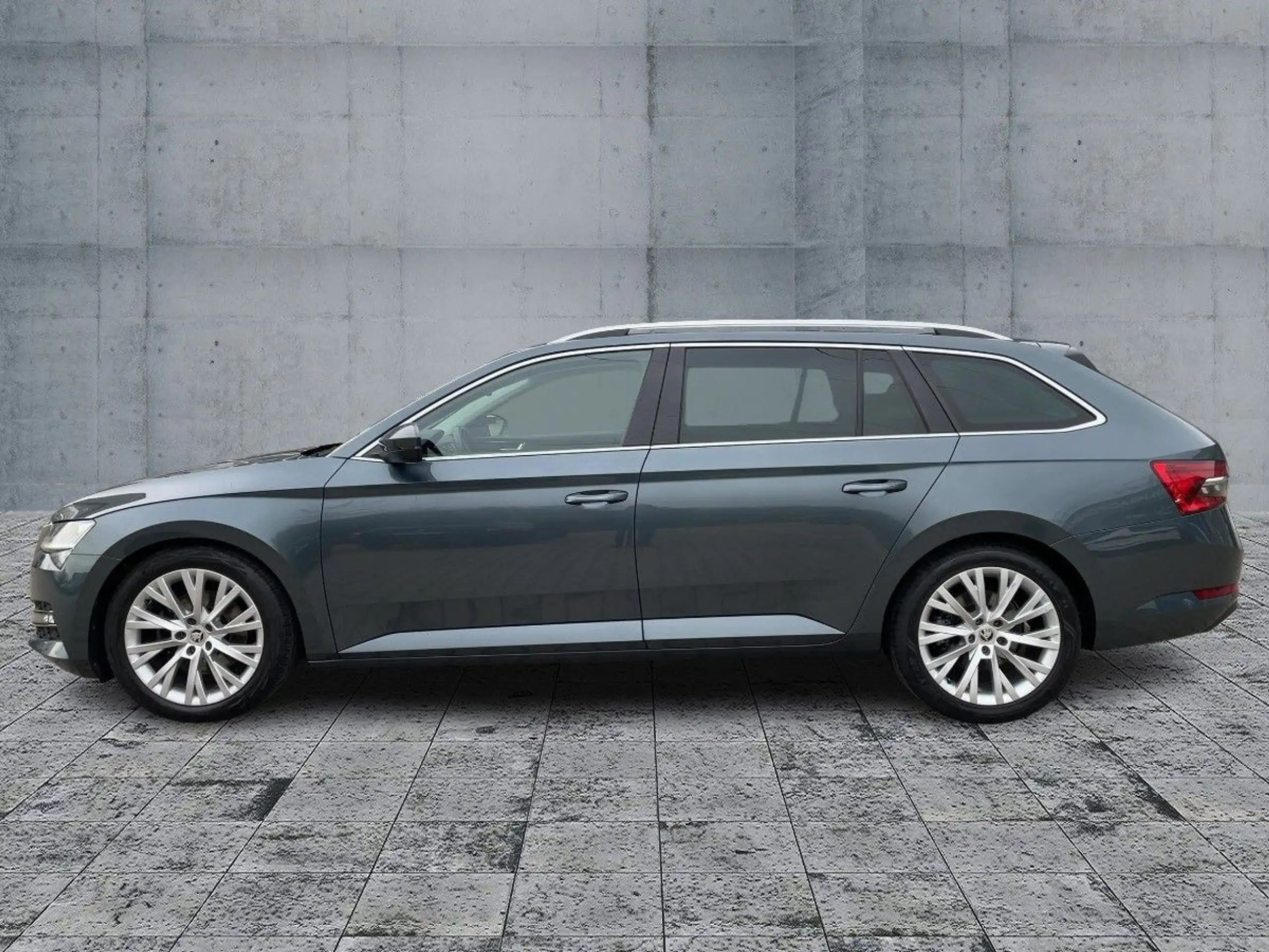 Skoda - Superb