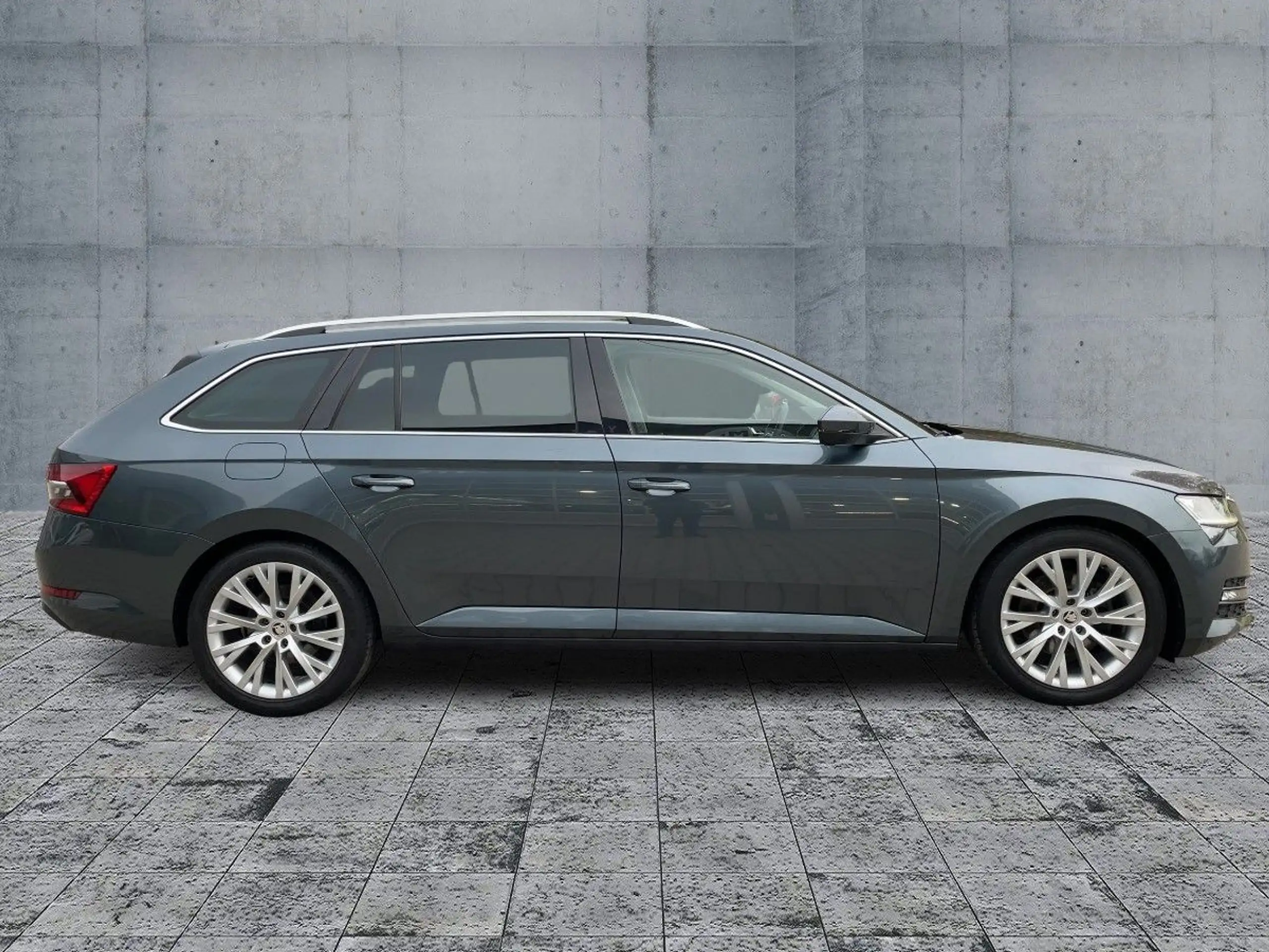 Skoda - Superb