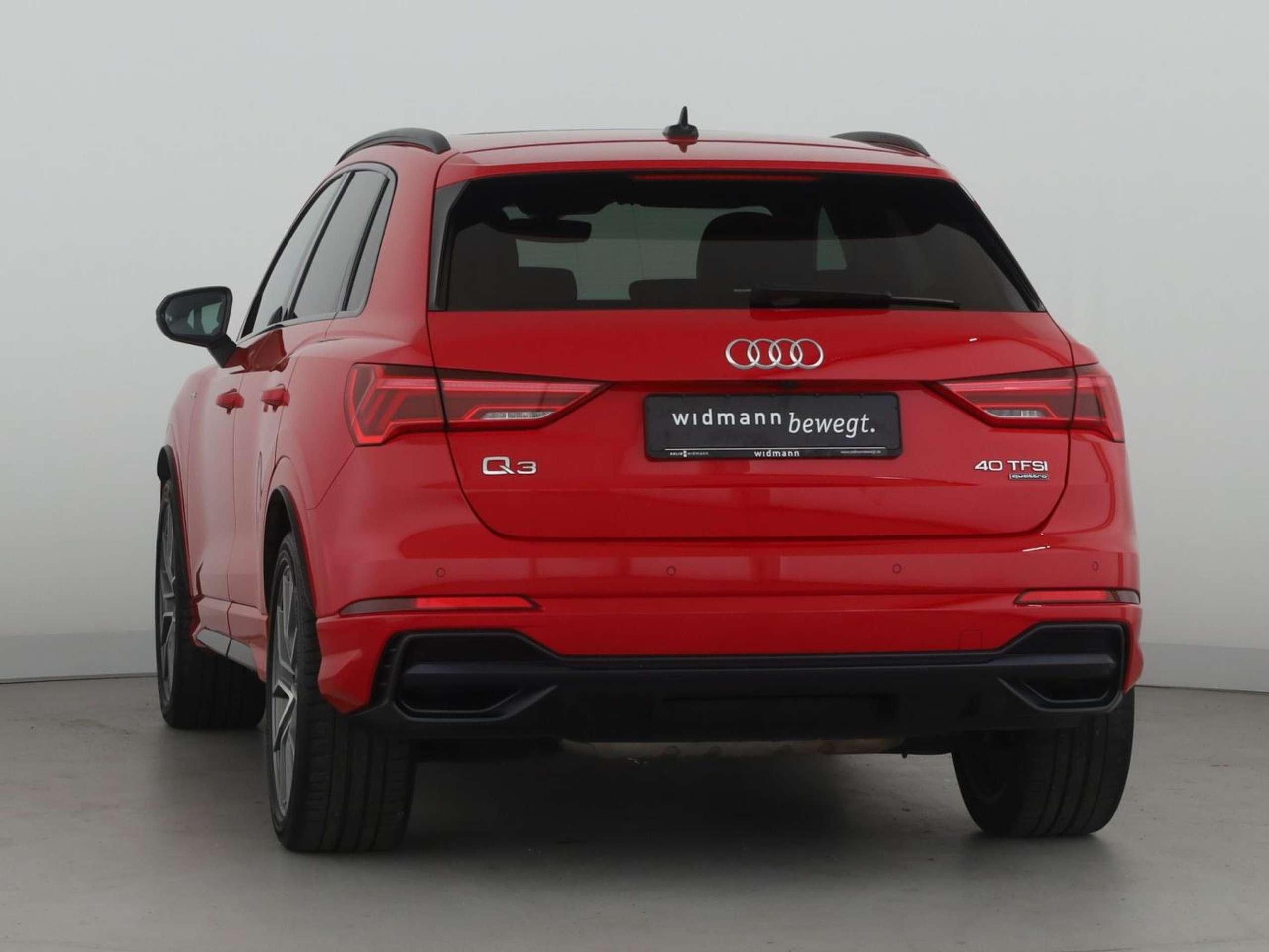 Audi - Q3