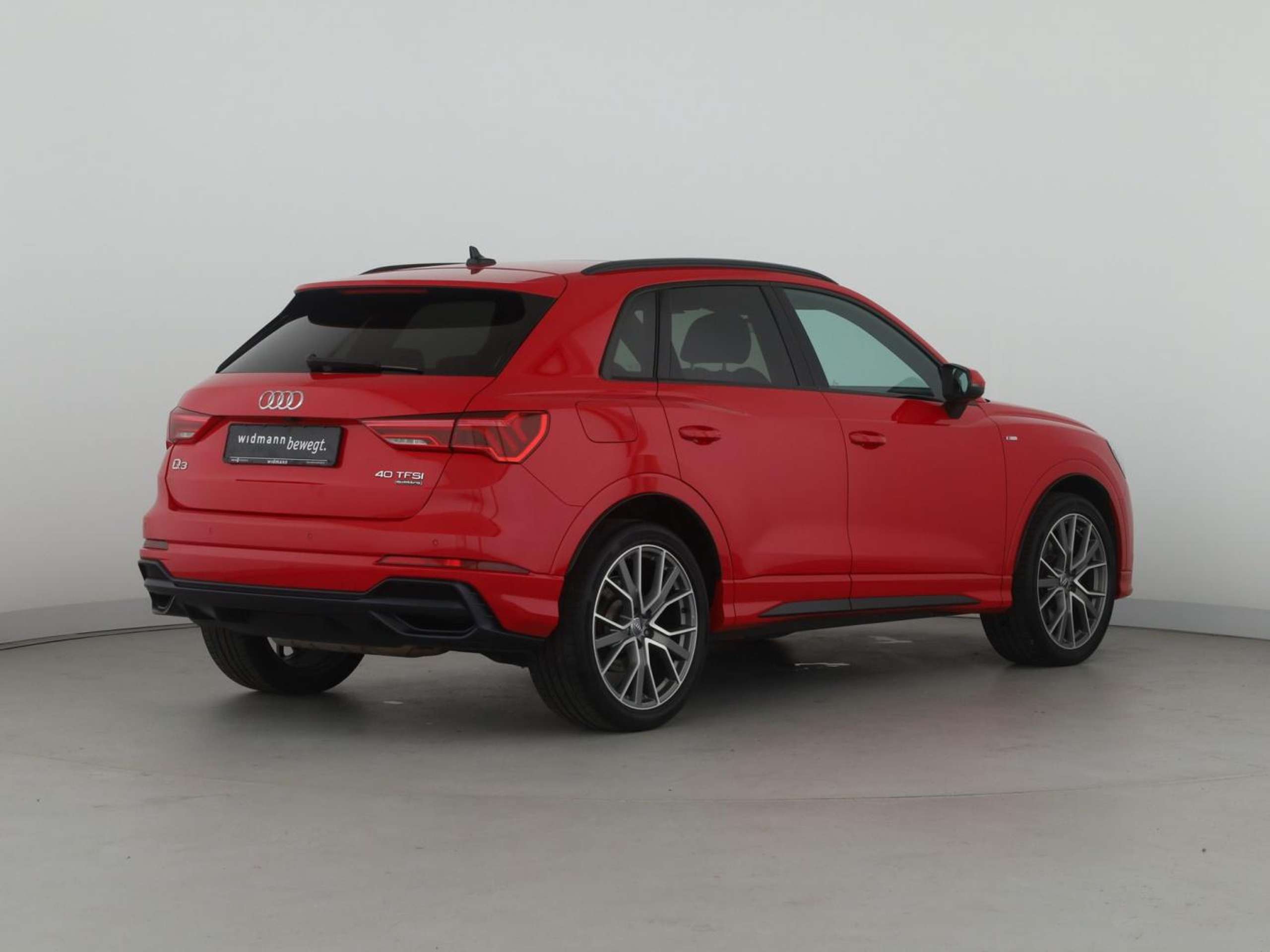 Audi - Q3