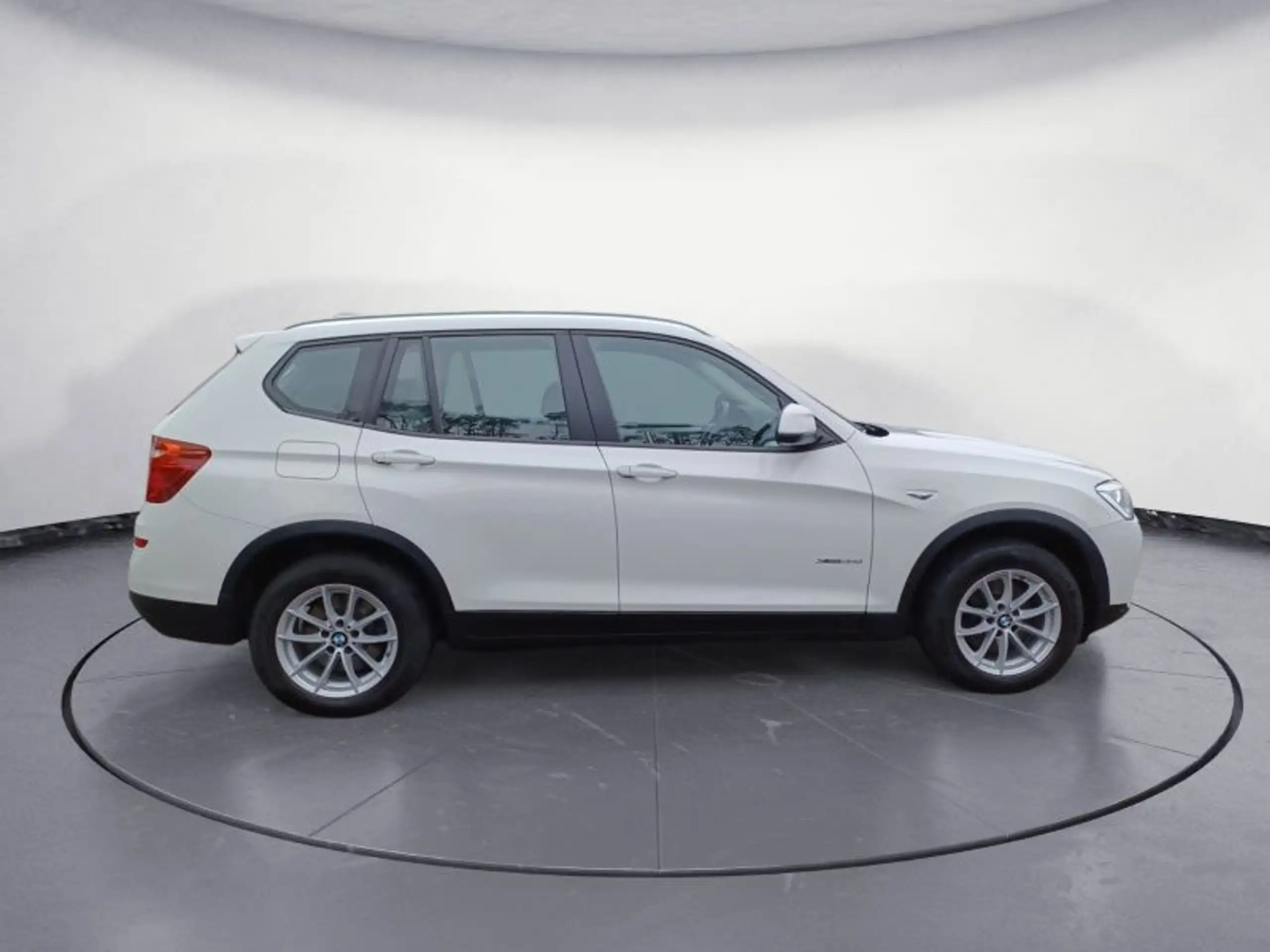 BMW - X3