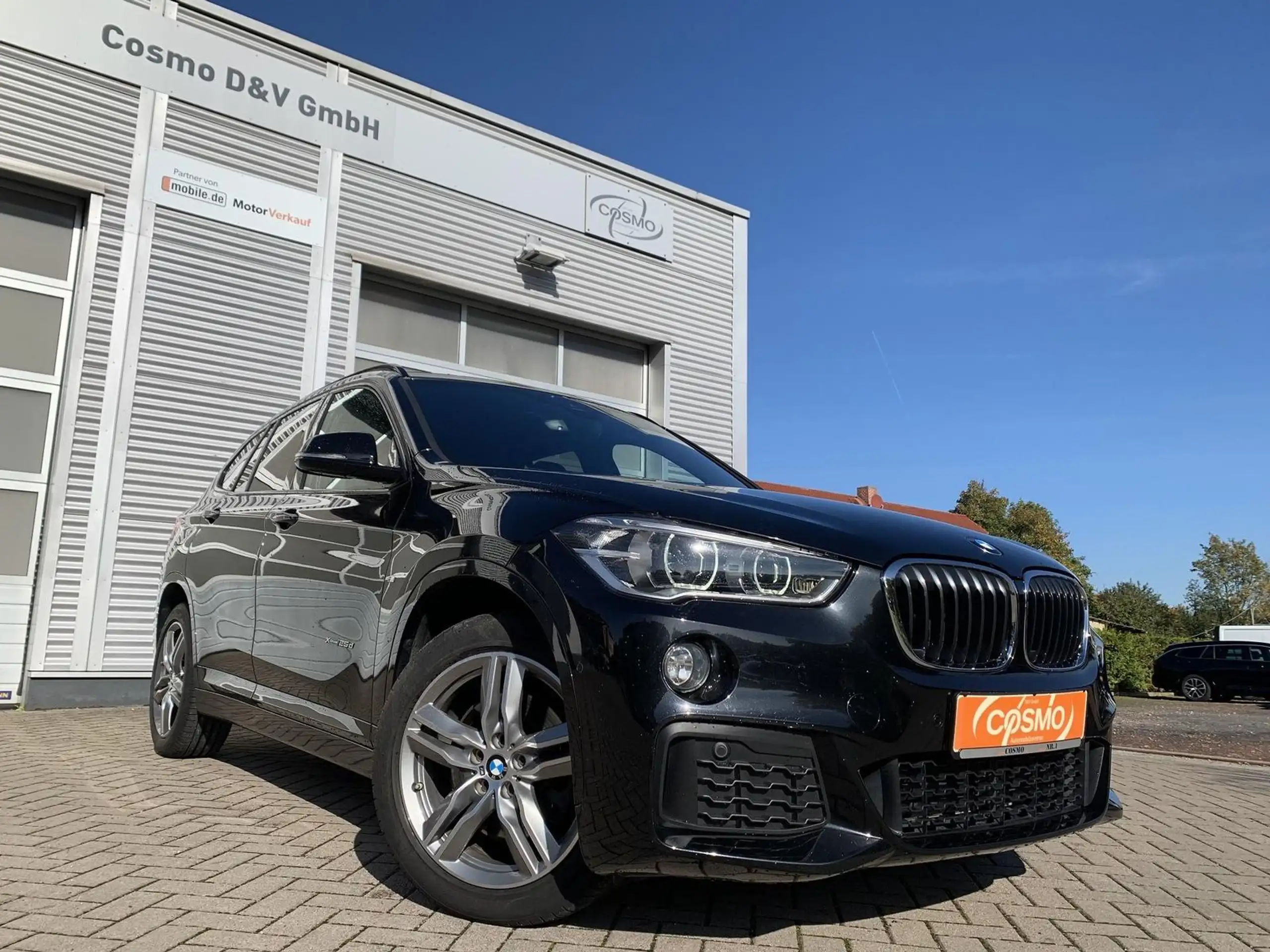 BMW - X1