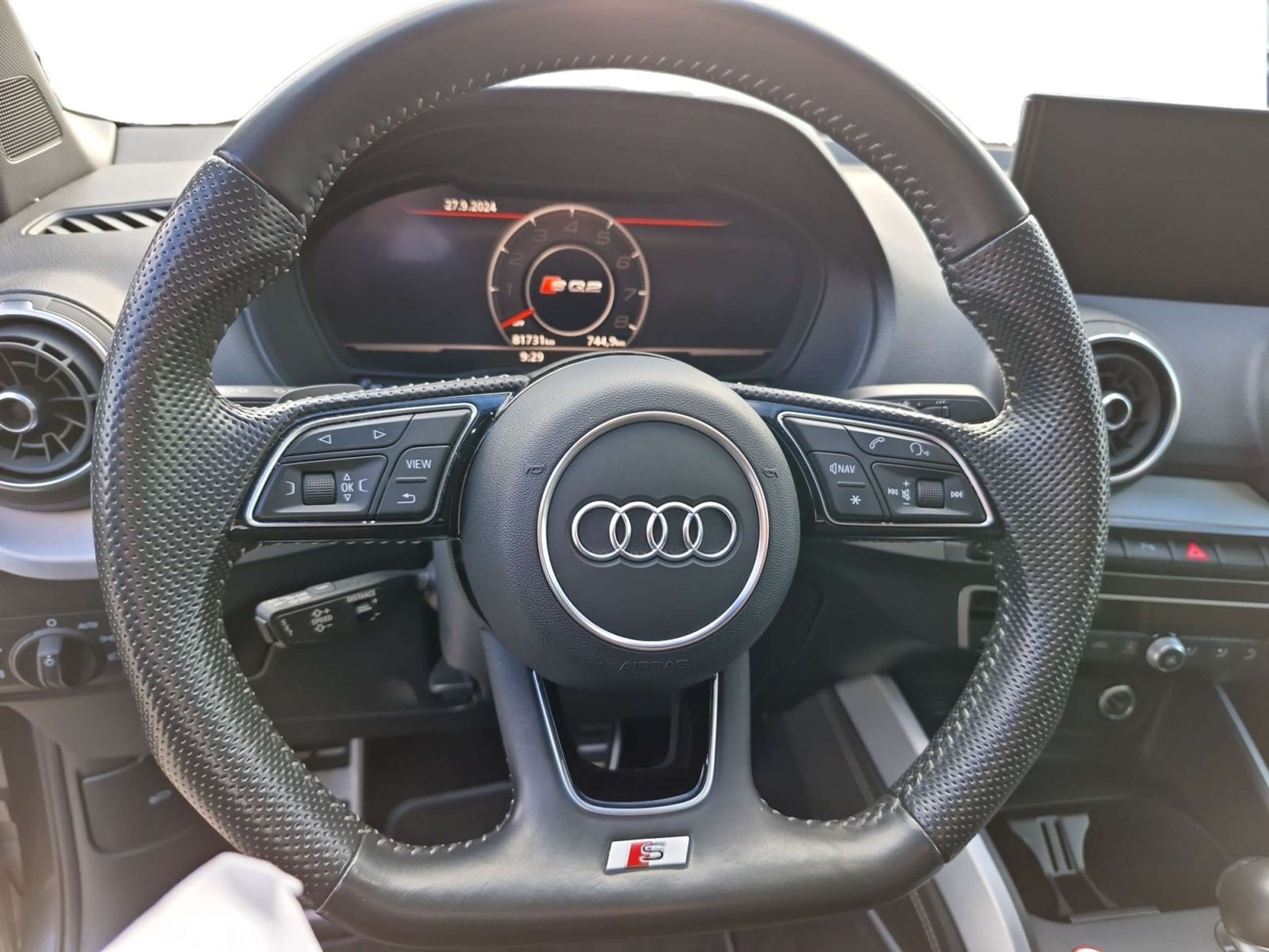 Audi - SQ2