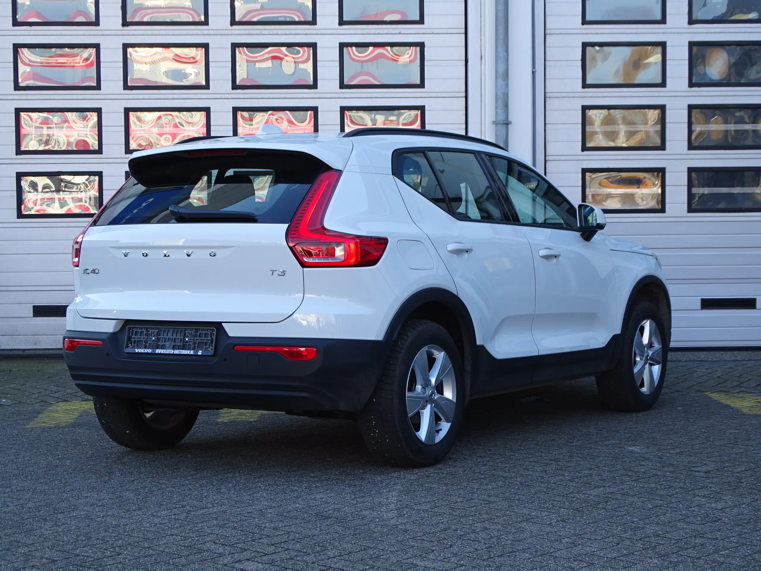 Volvo - XC40