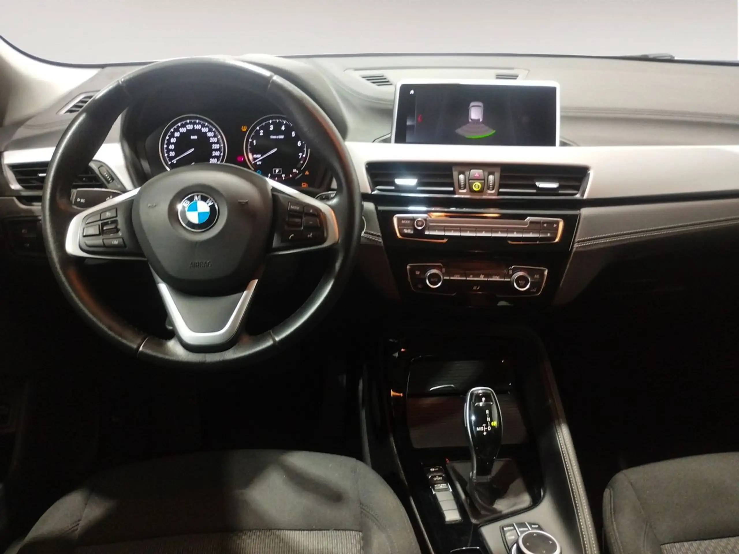 BMW - X2