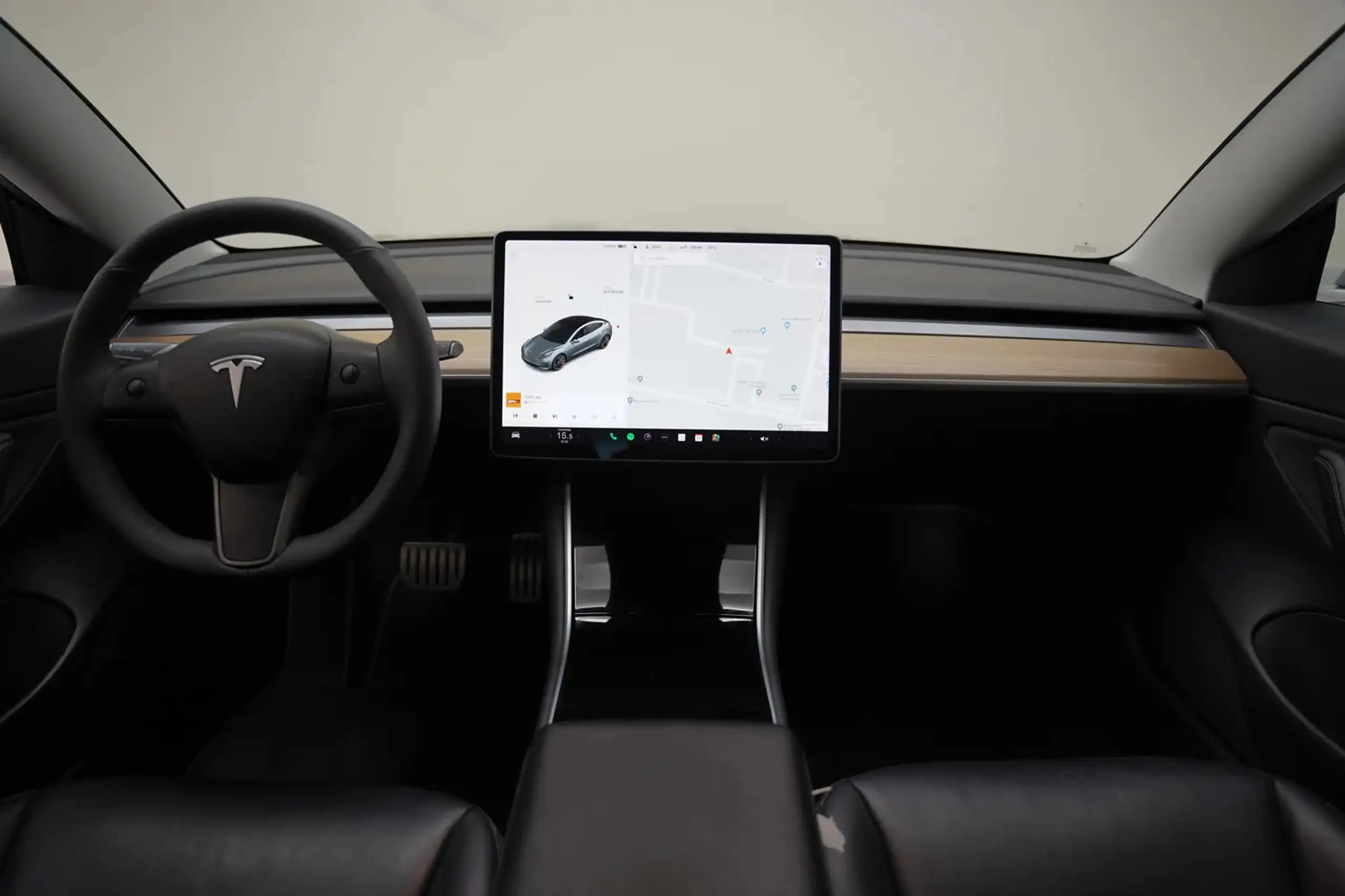 Tesla - Model 3