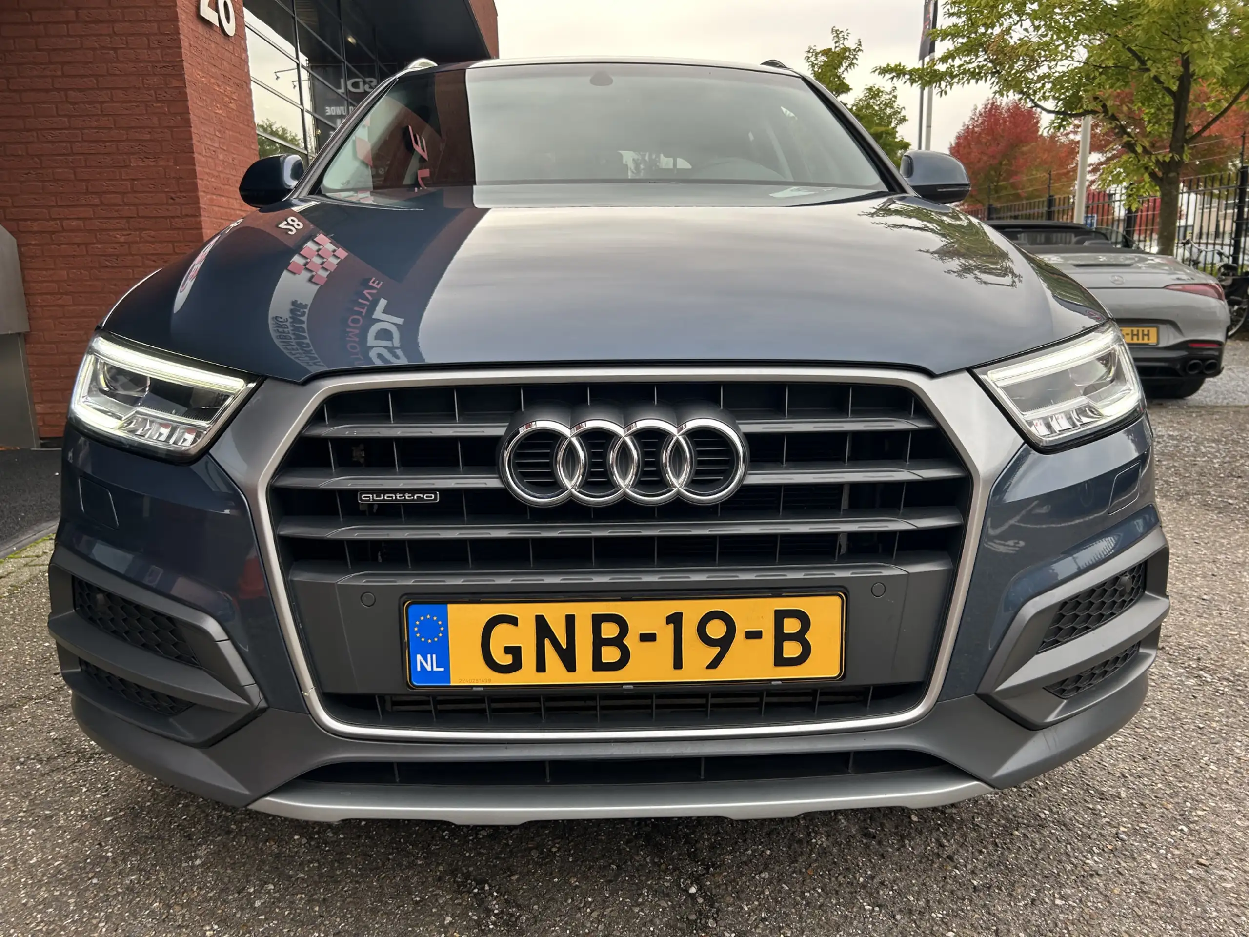 Audi - Q3