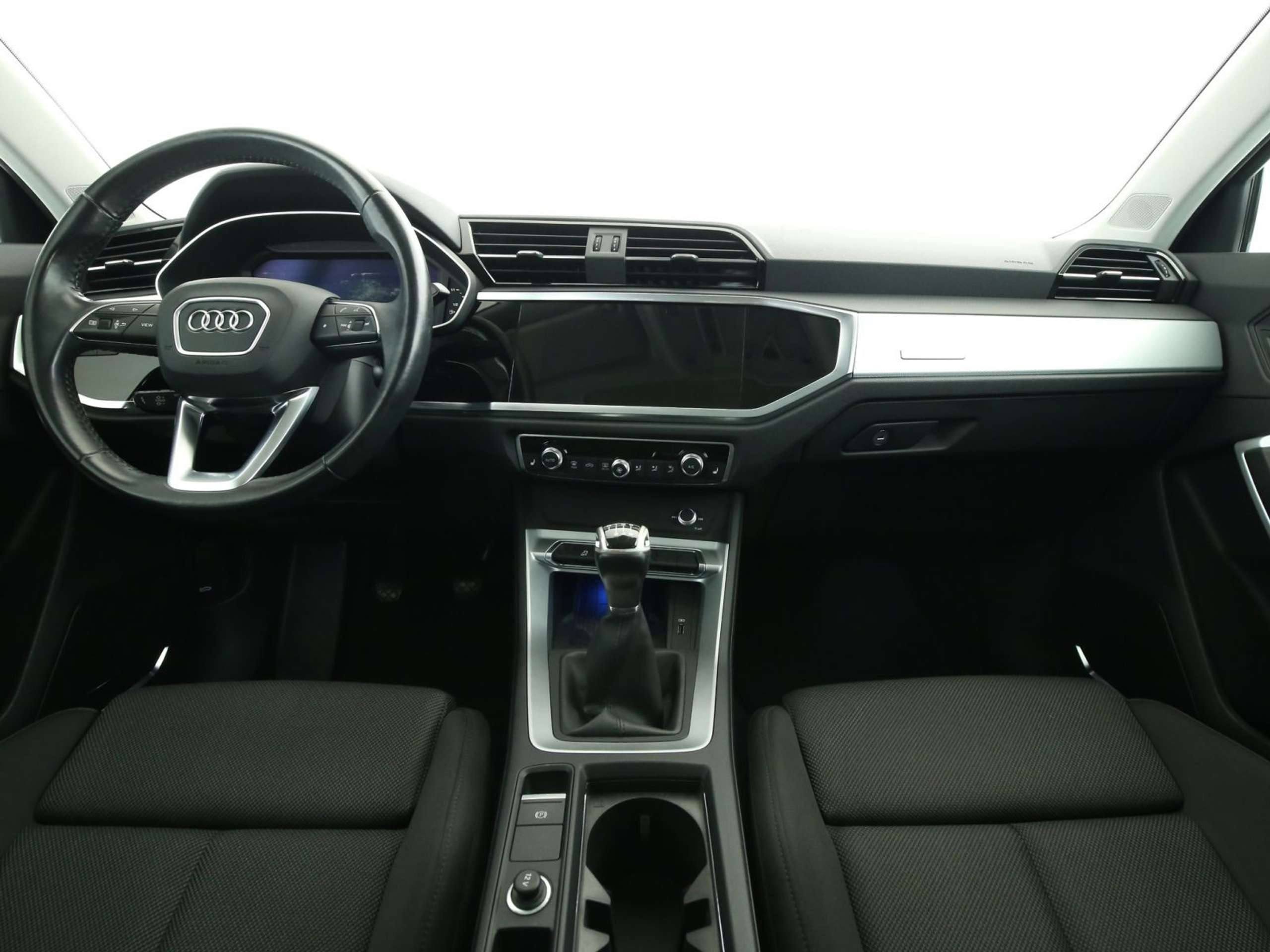 Audi - Q3