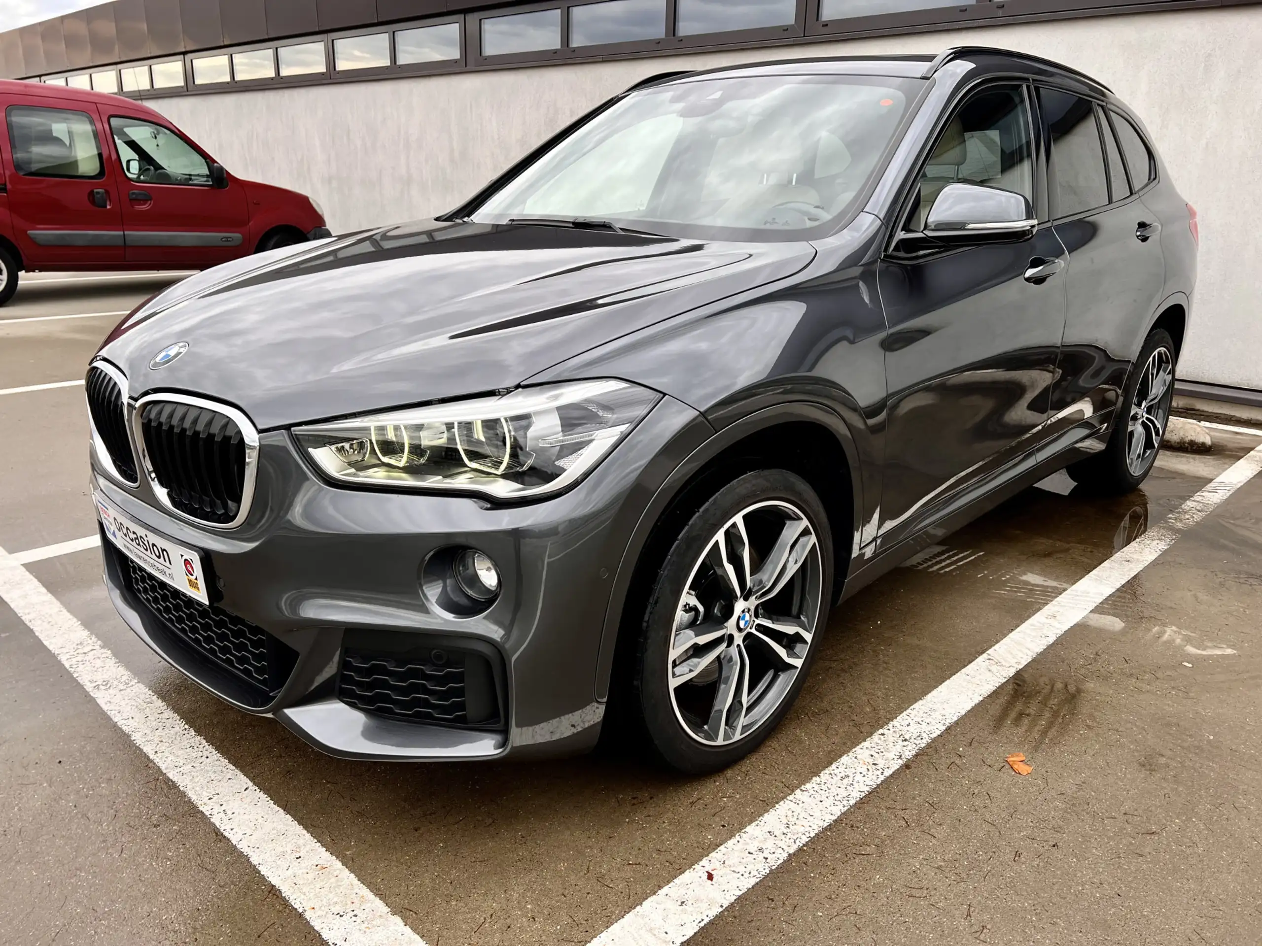 BMW - X1