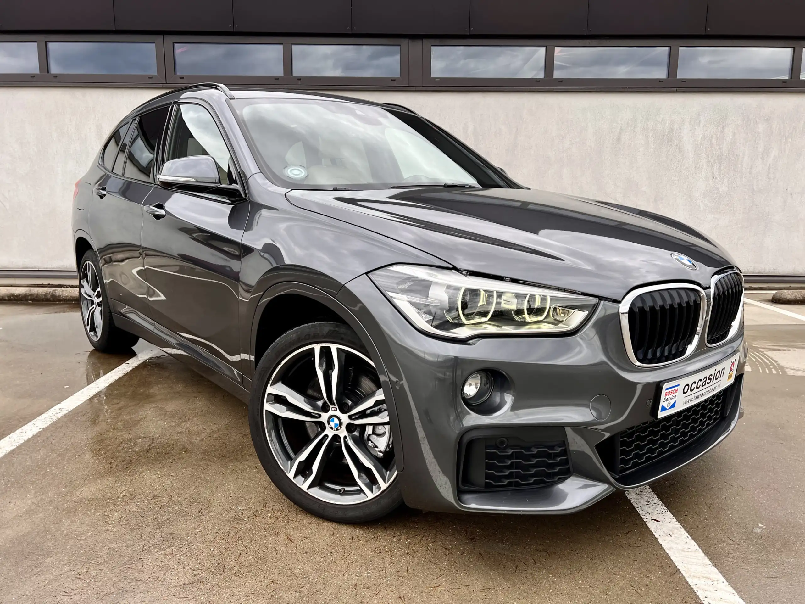 BMW - X1