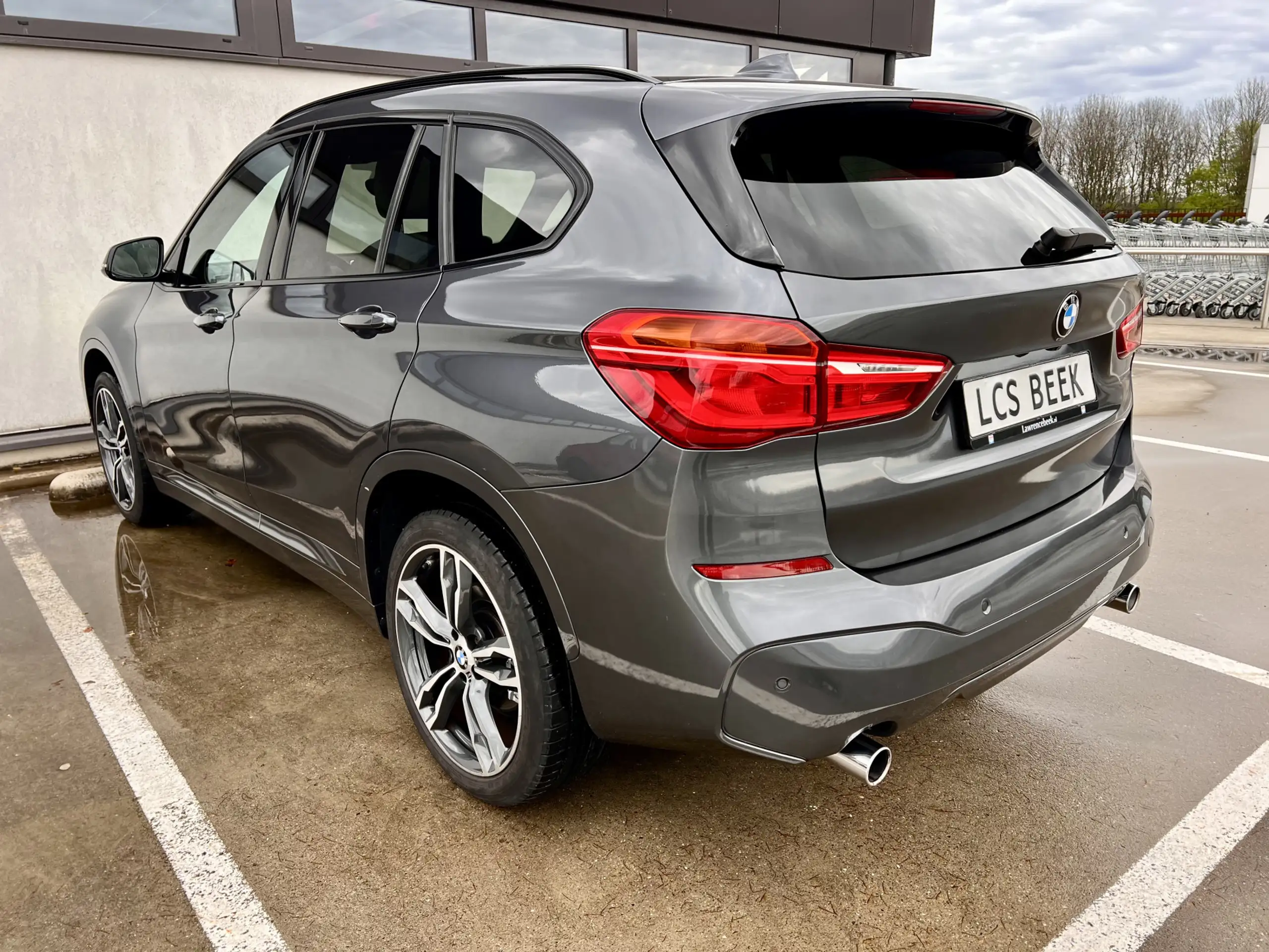 BMW - X1