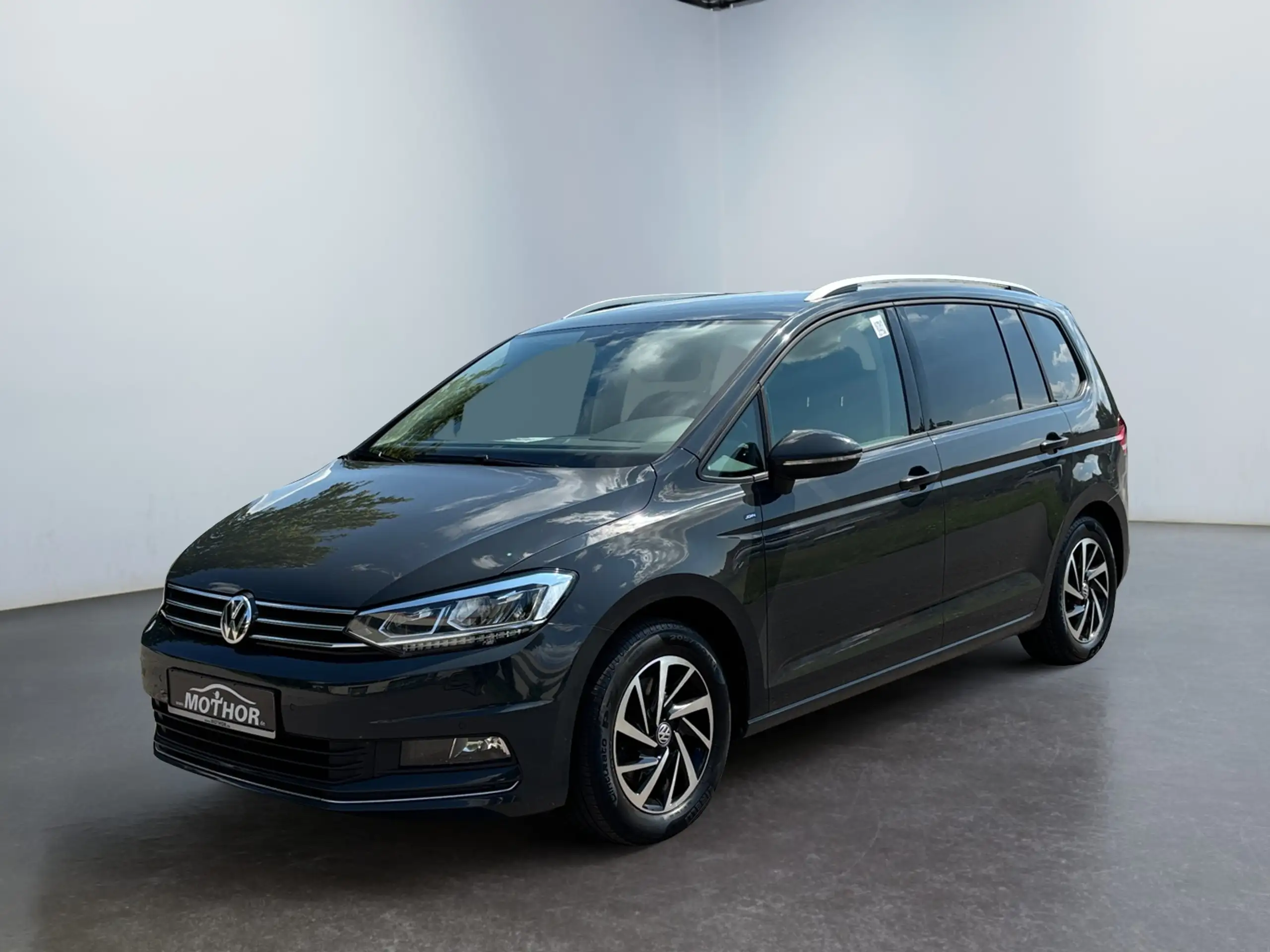 Volkswagen - Touran