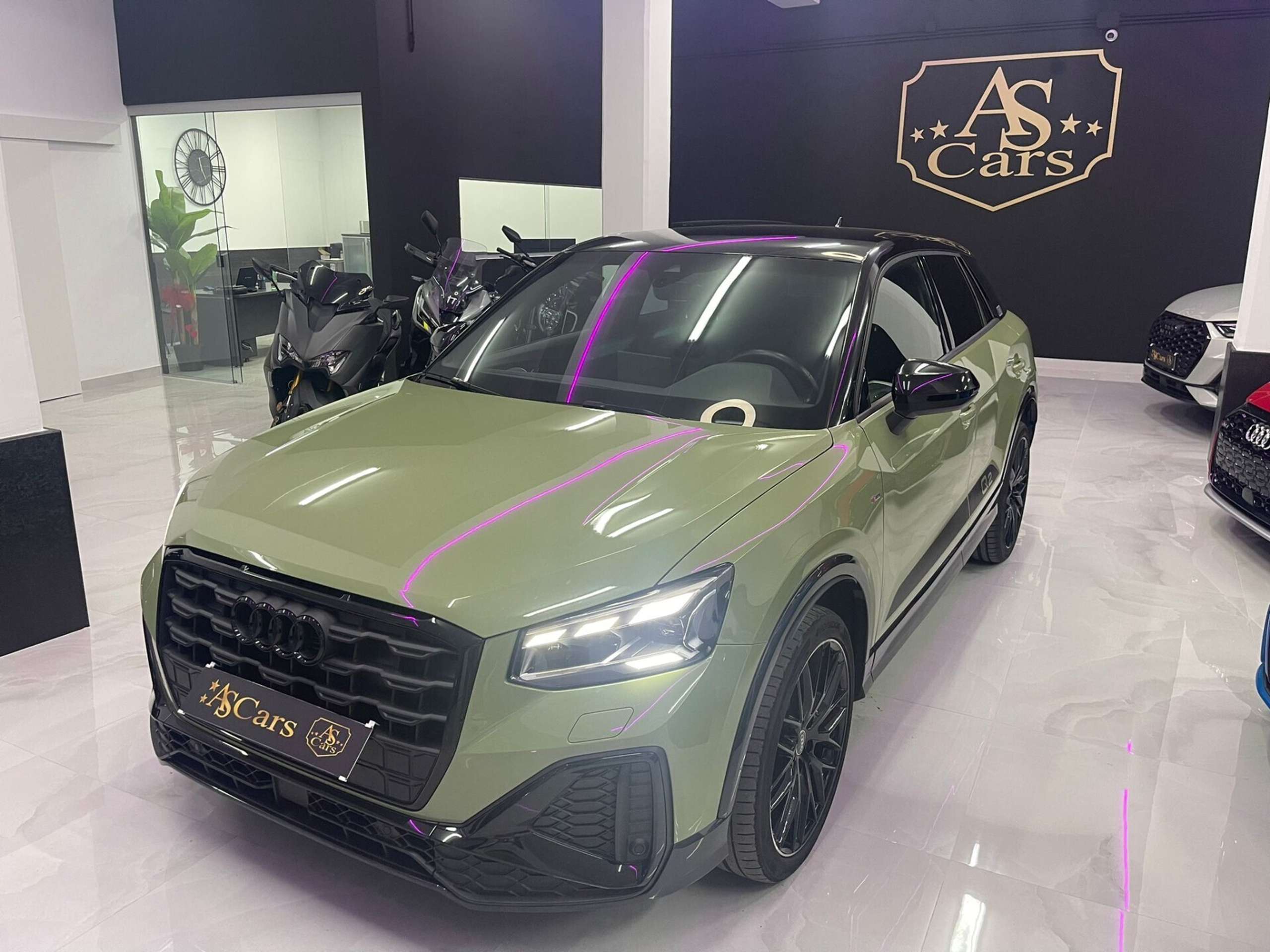 Audi - Q2