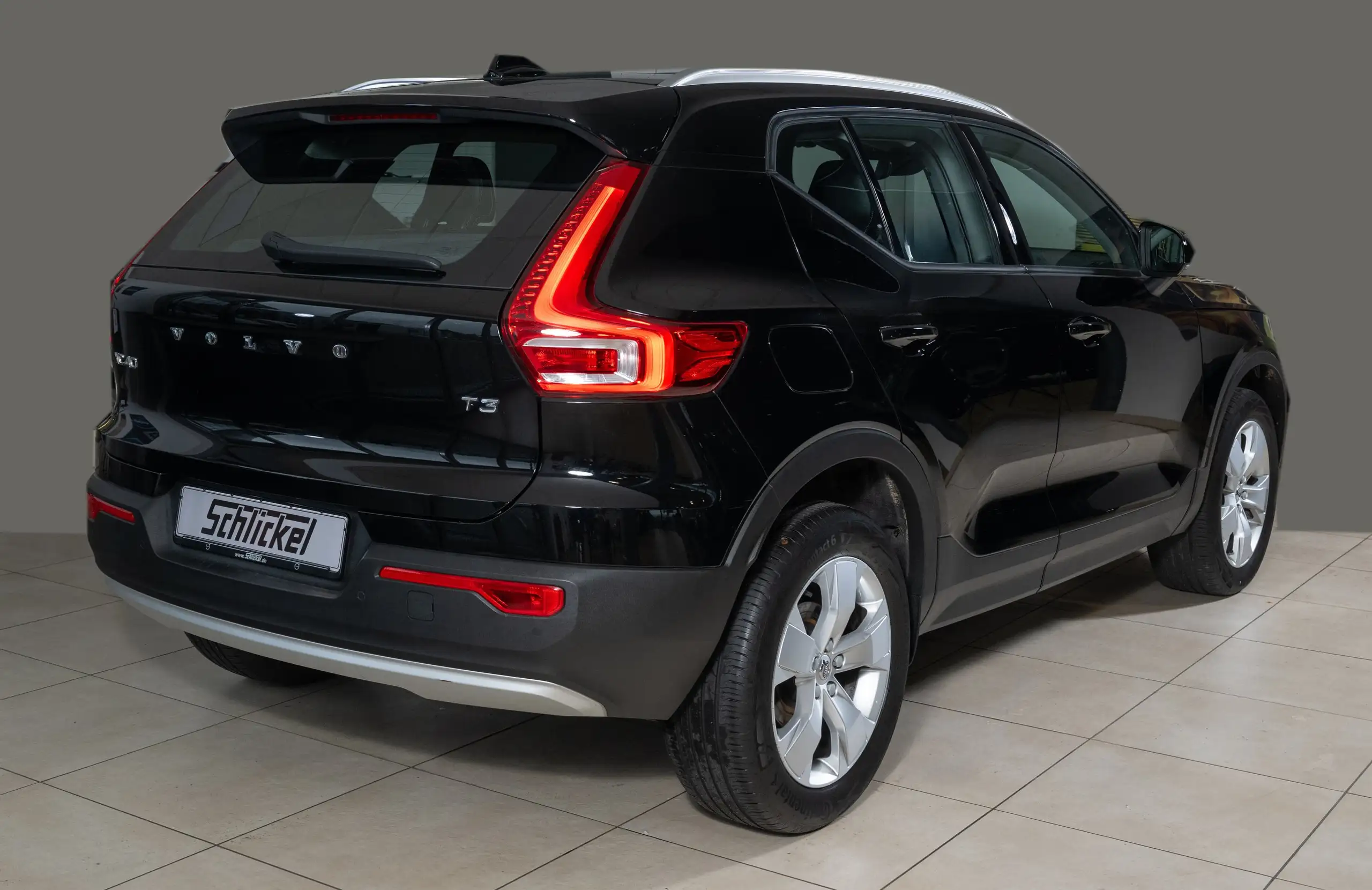 Volvo - XC40