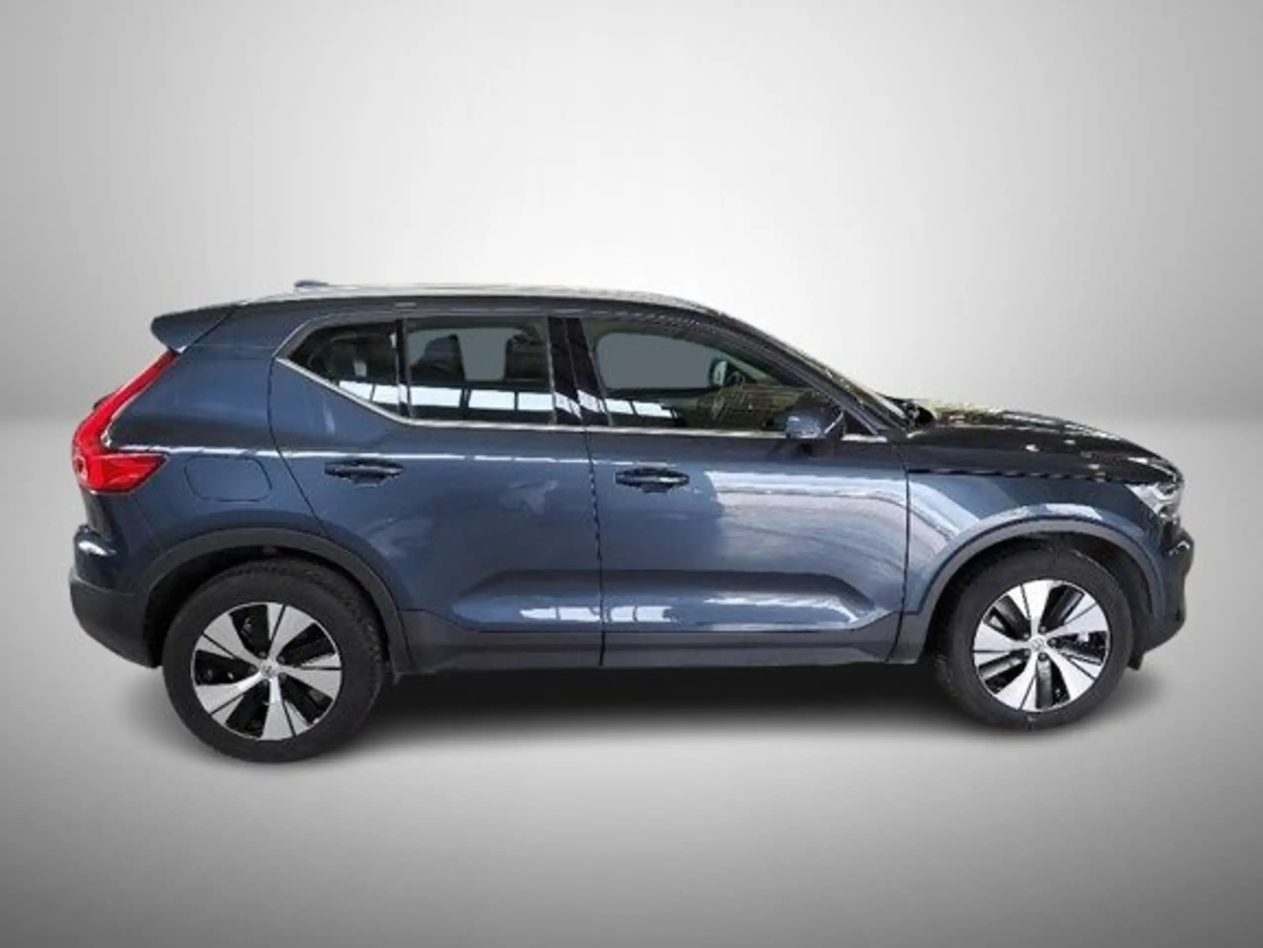 Volvo - XC40