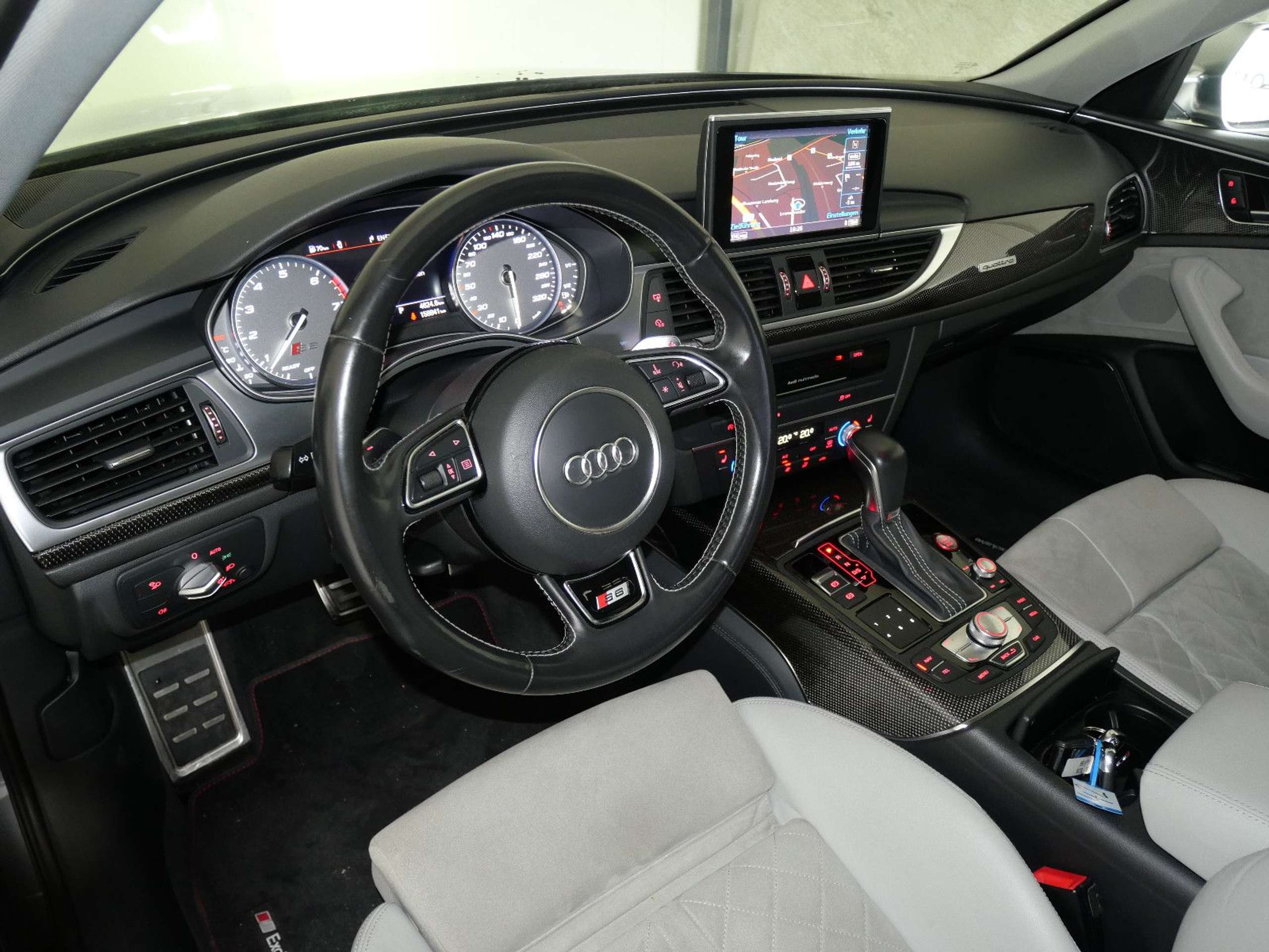 Audi - S6