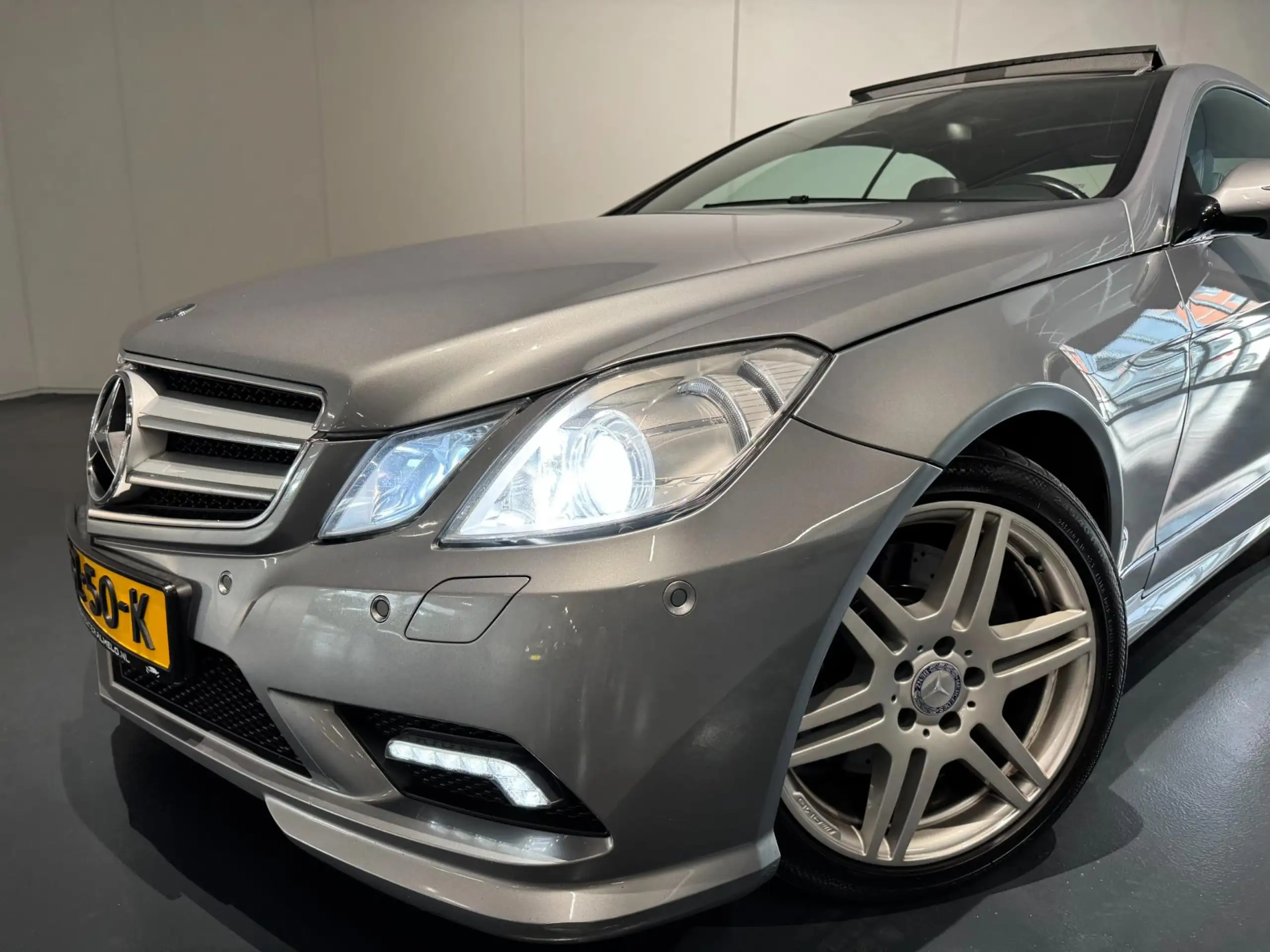 Mercedes-Benz - E 500