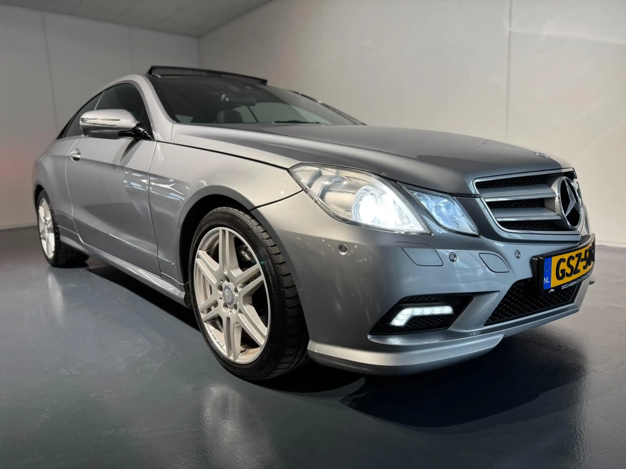 Mercedes-Benz - E 500