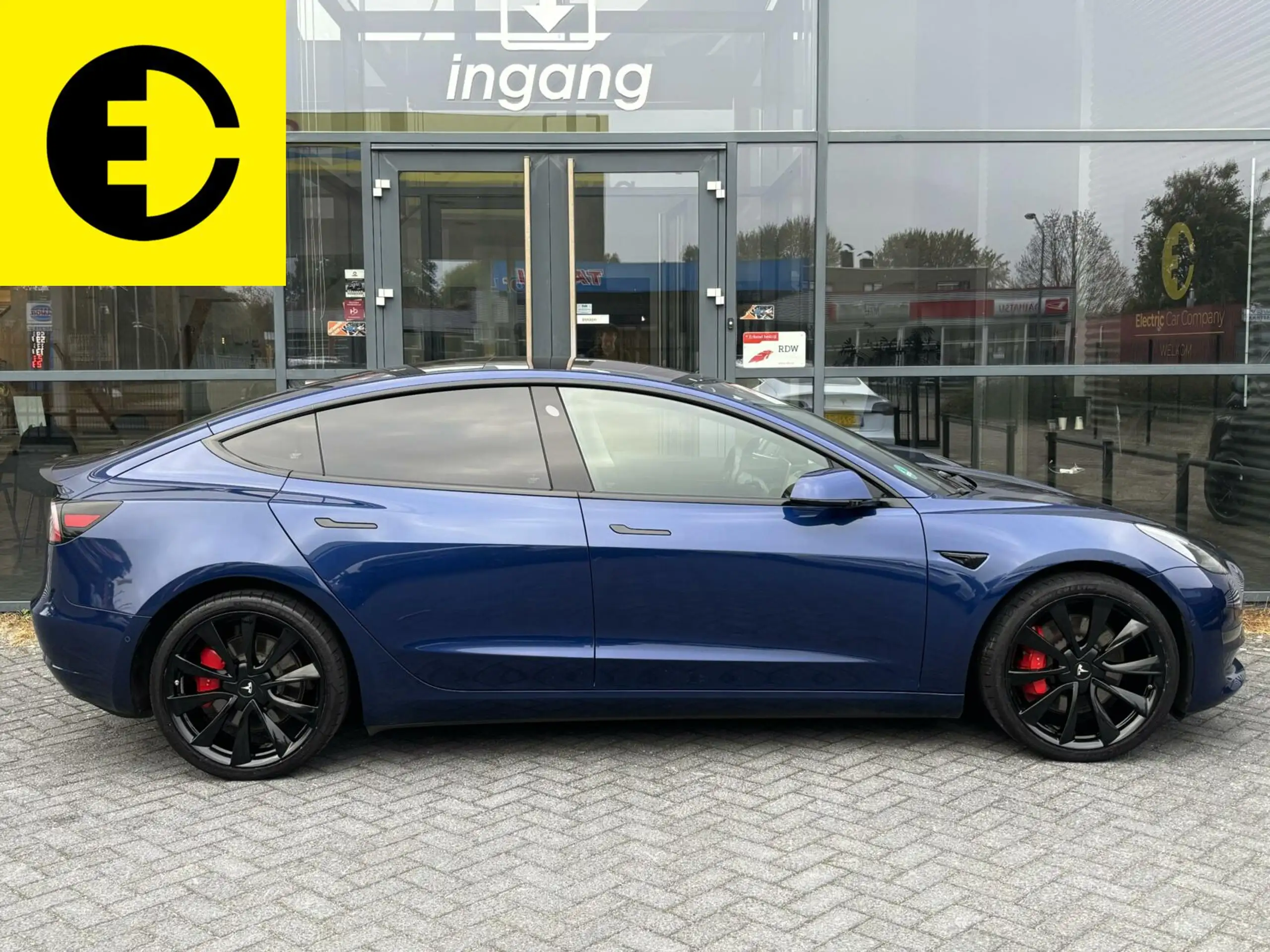 Tesla - Model 3