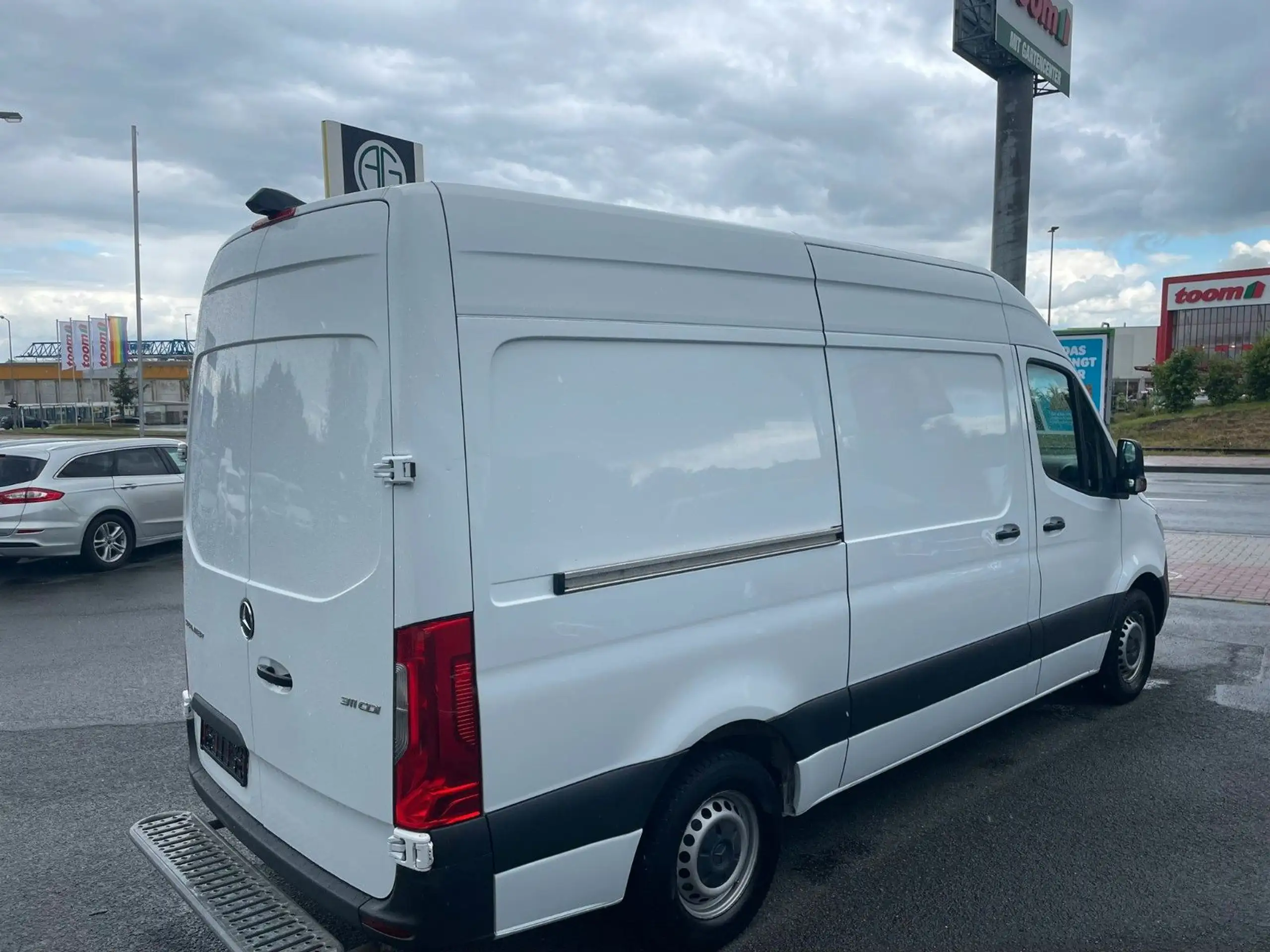 Mercedes-Benz - Sprinter