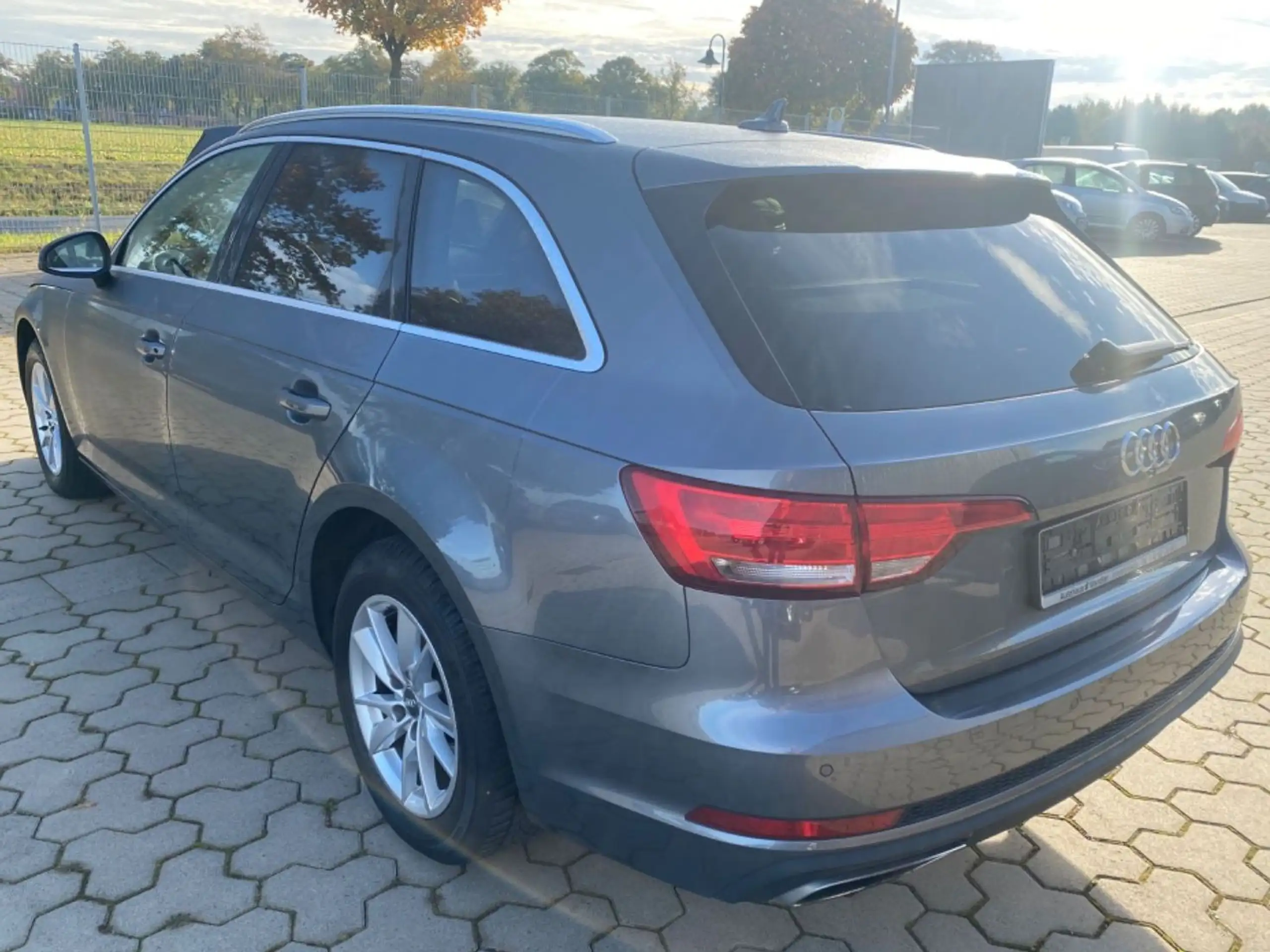 Audi - A4