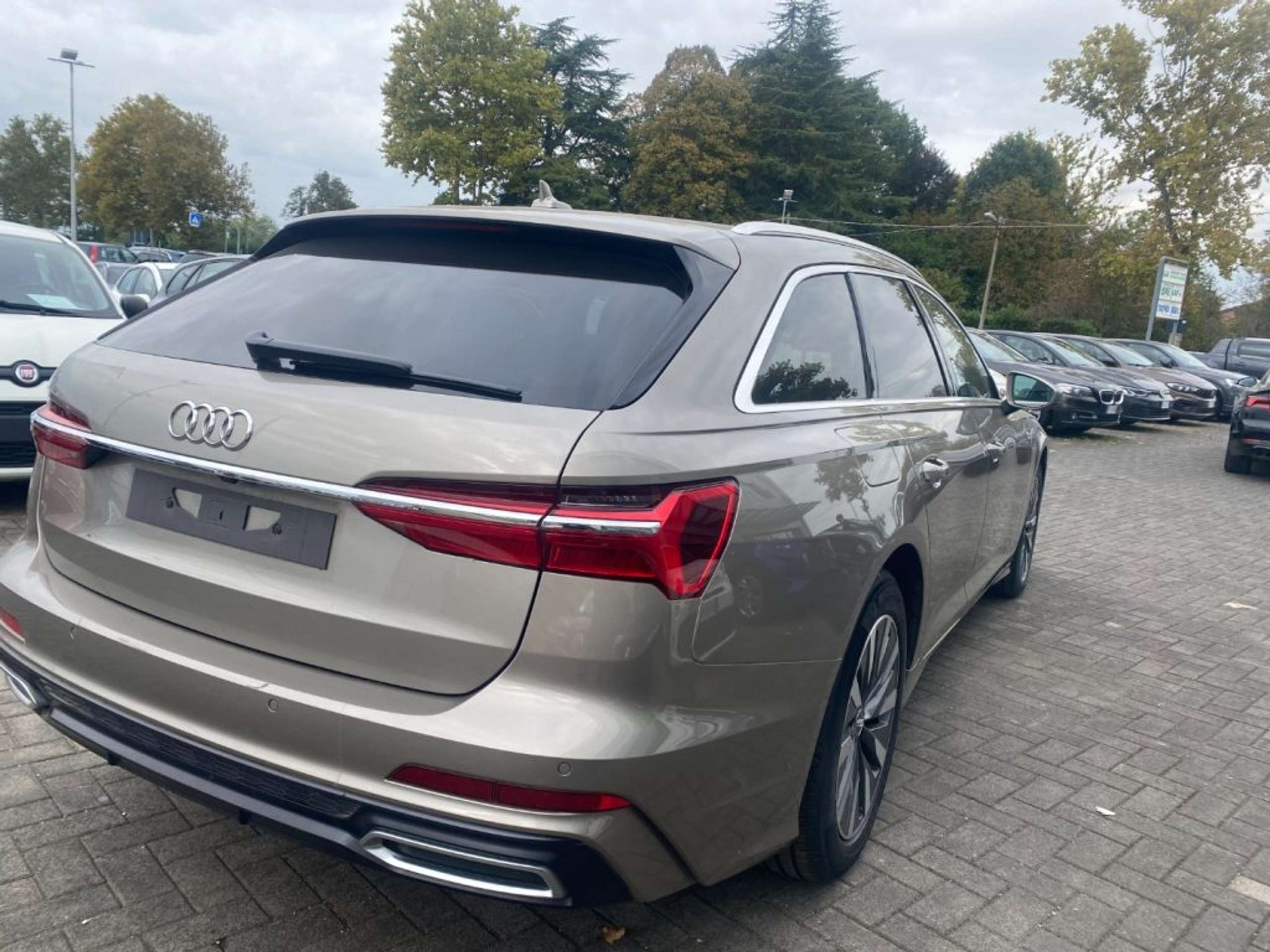 Audi - A6