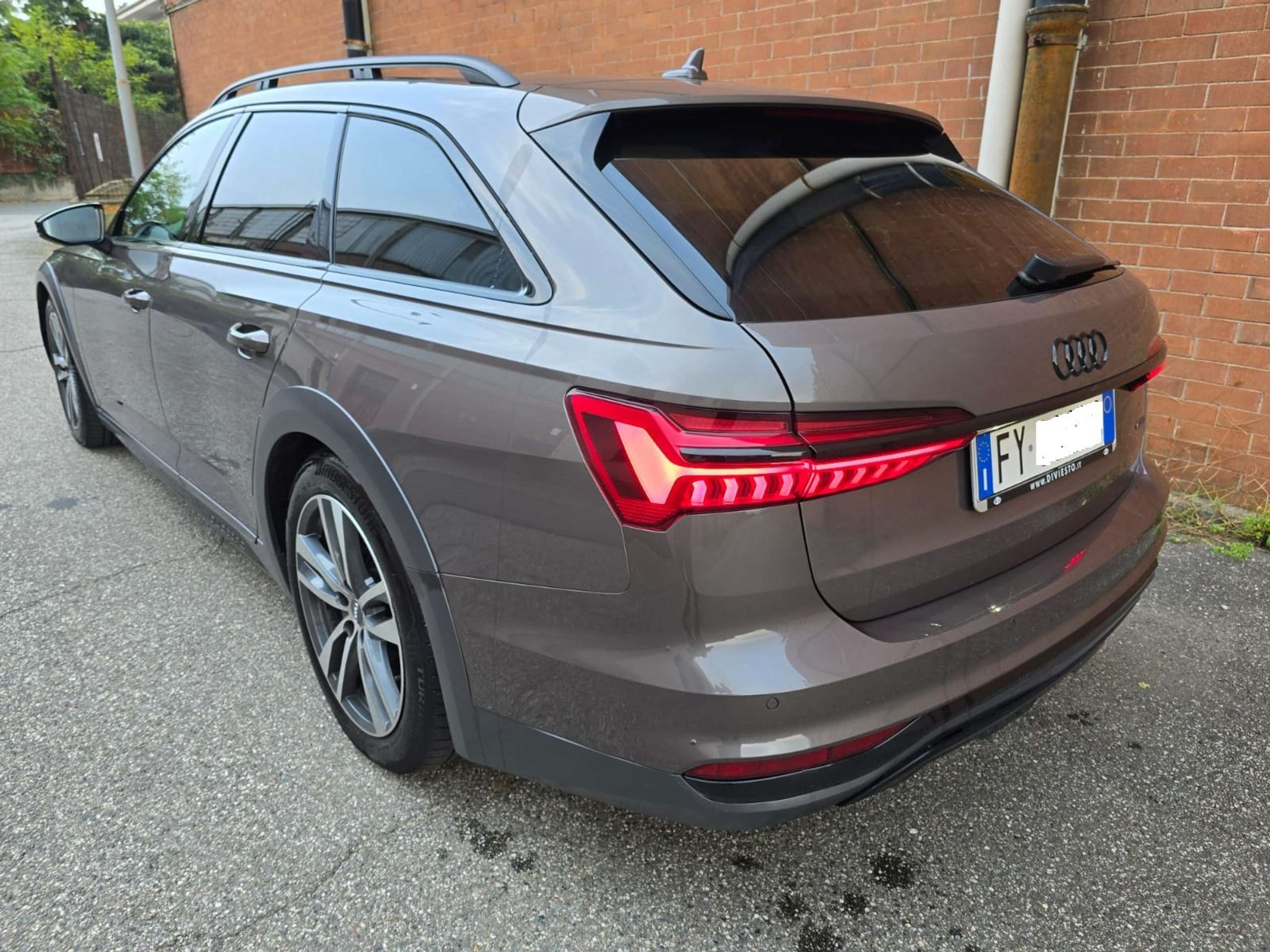 Audi - A6 allroad