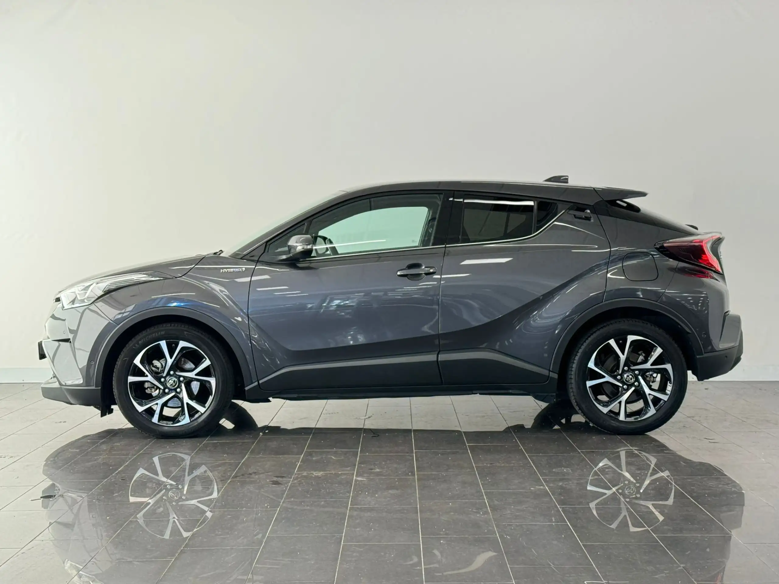 Toyota - C-HR