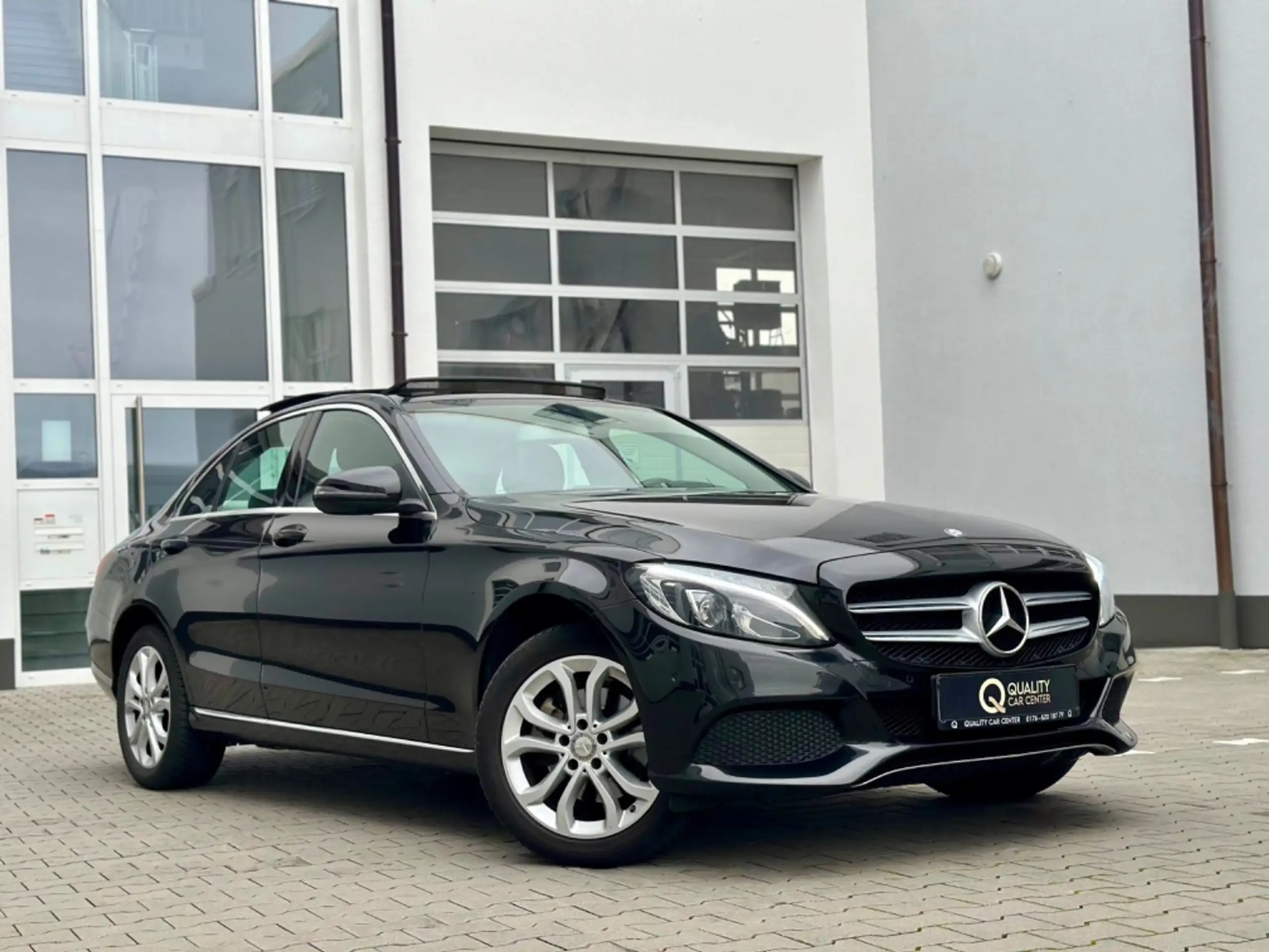 Mercedes-Benz - C 220