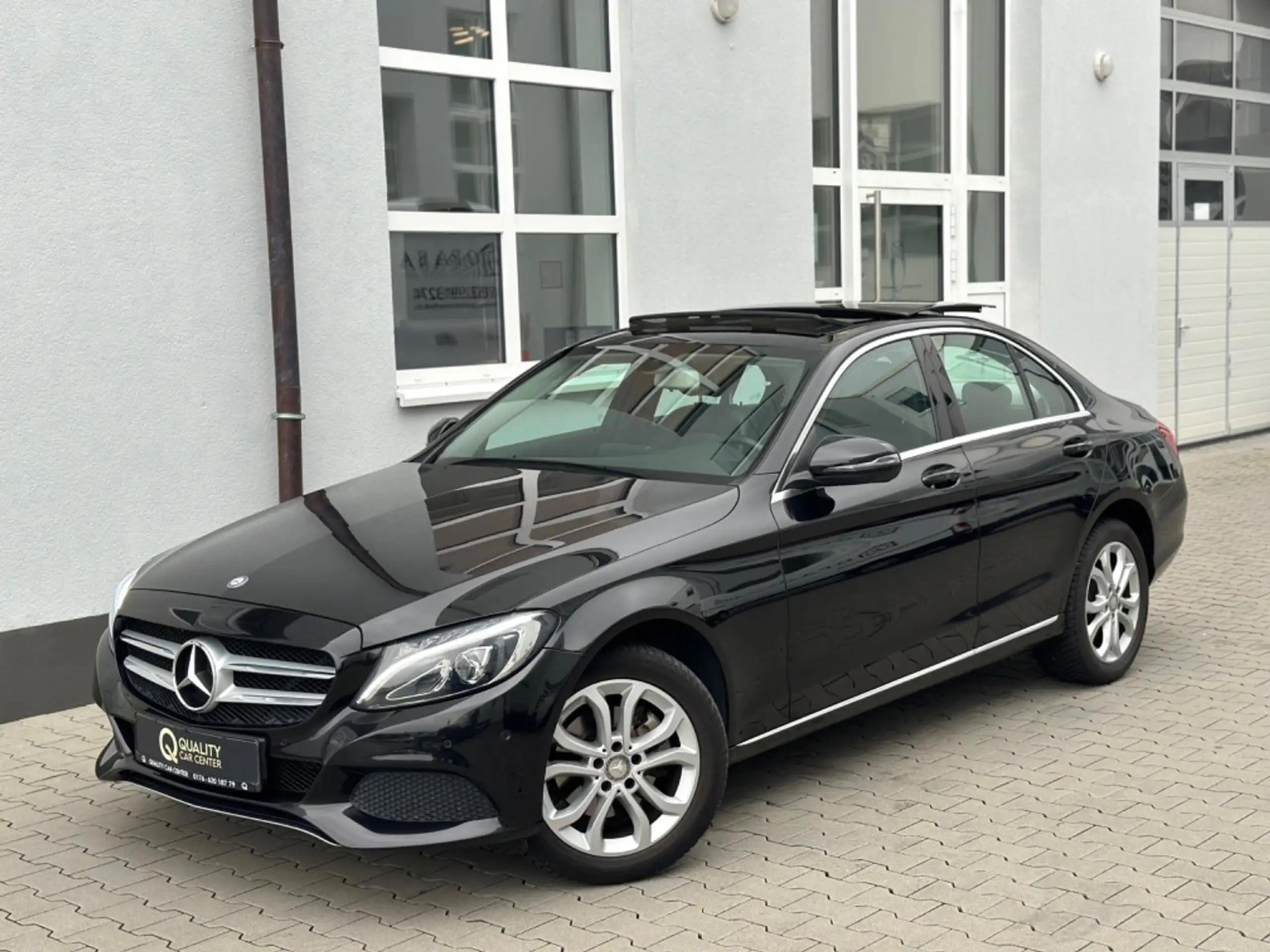 Mercedes-Benz - C 220