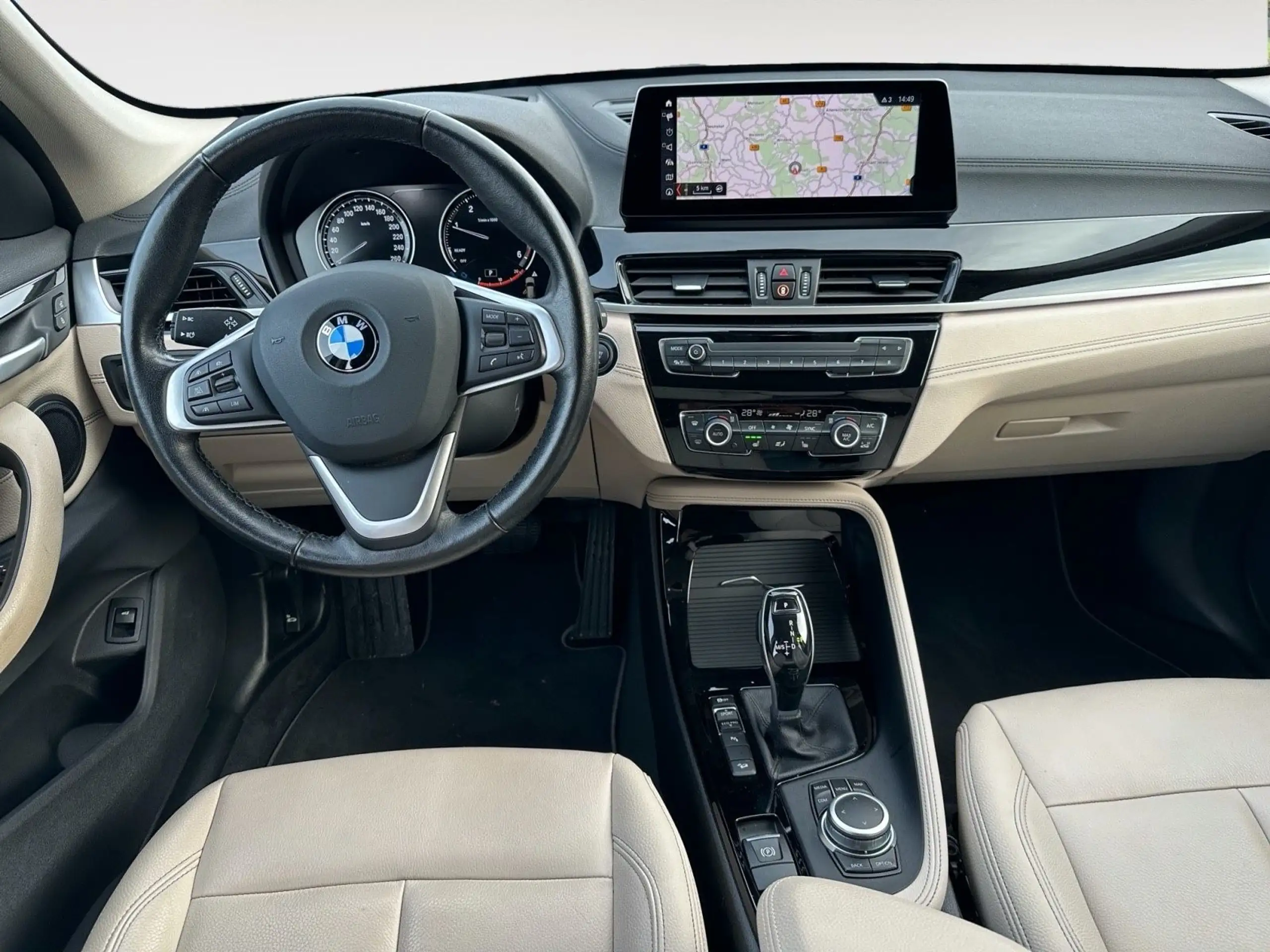 BMW - X1