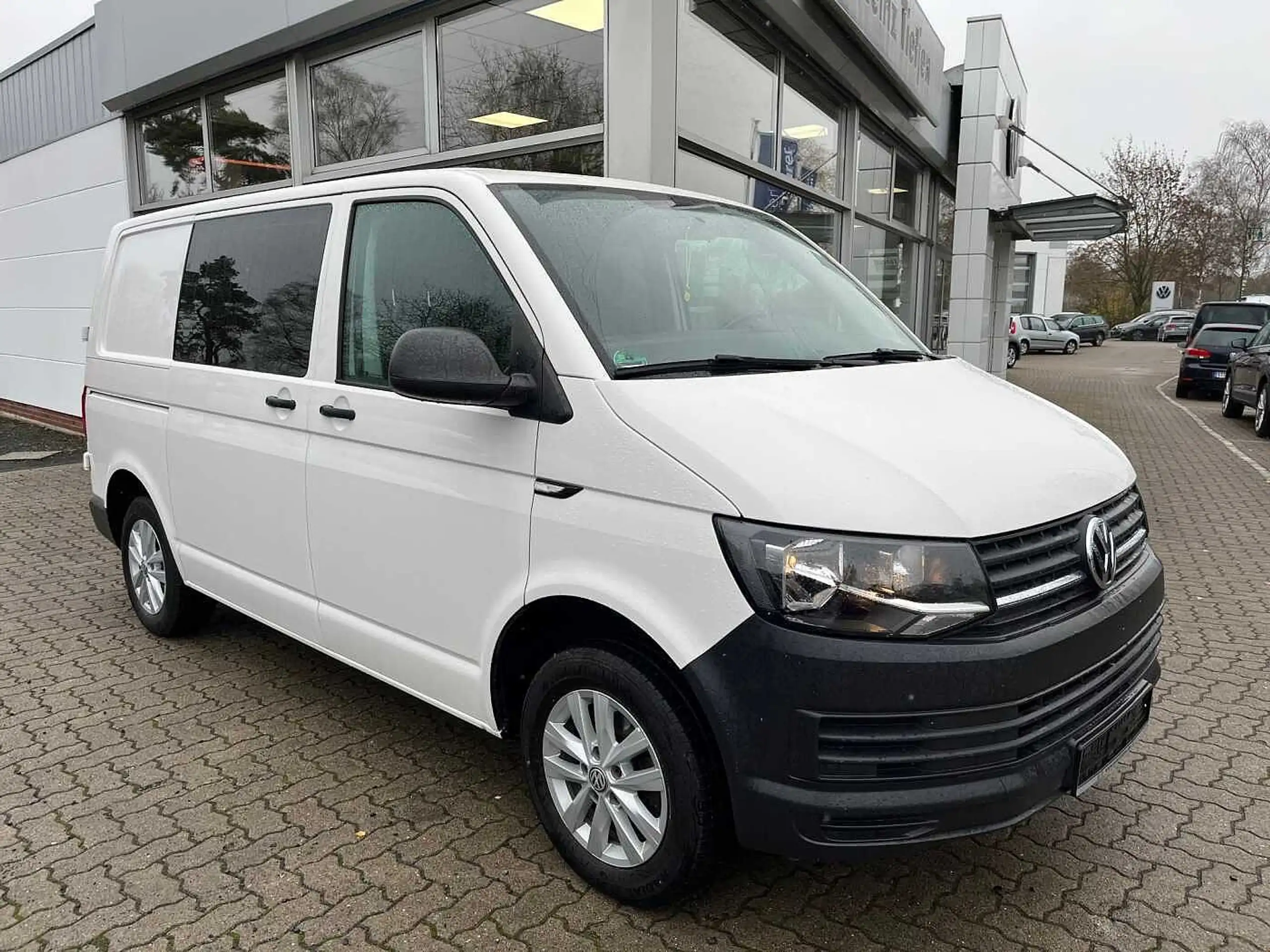 Volkswagen - T6 Transporter