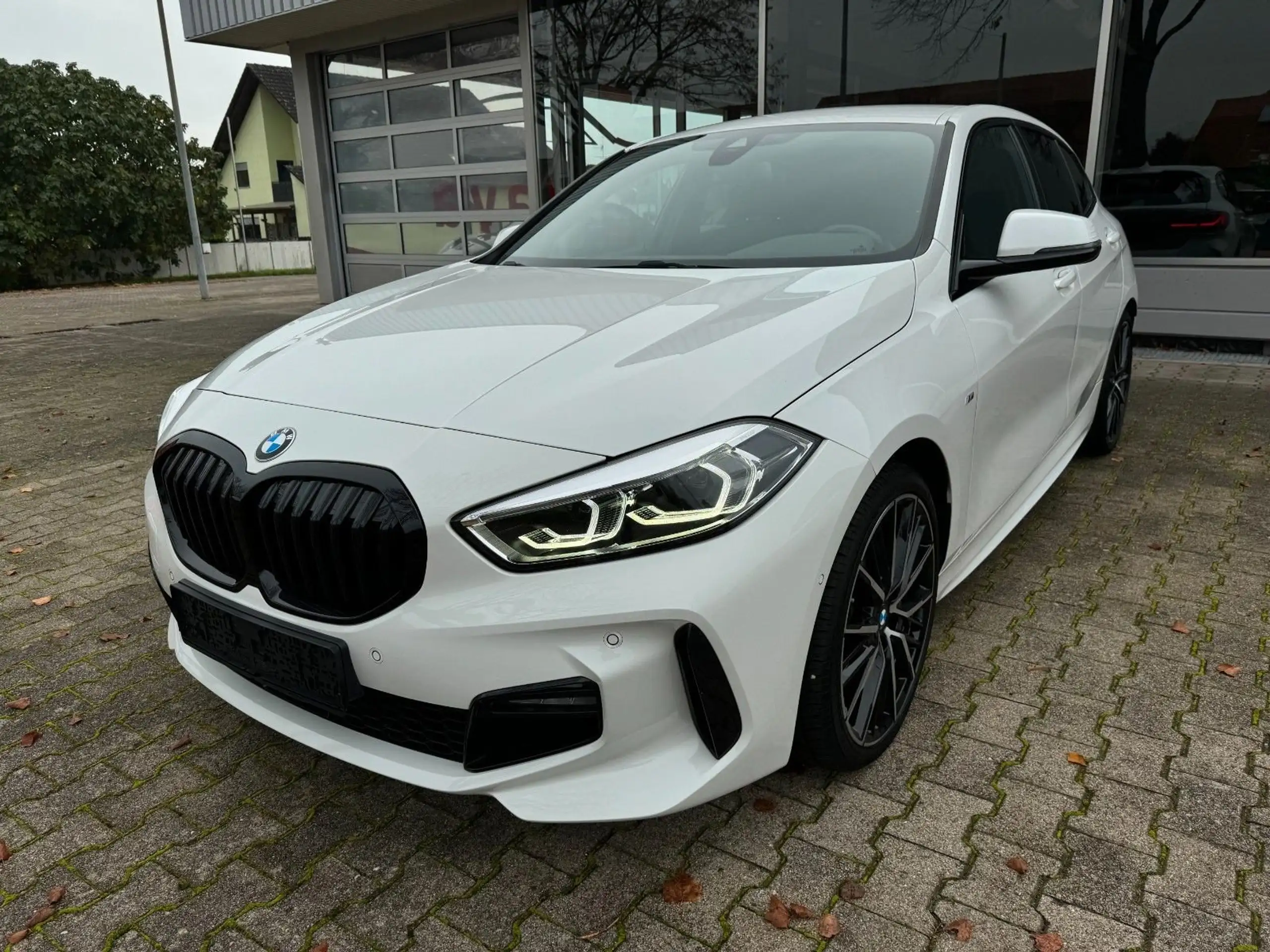 BMW 118 2022