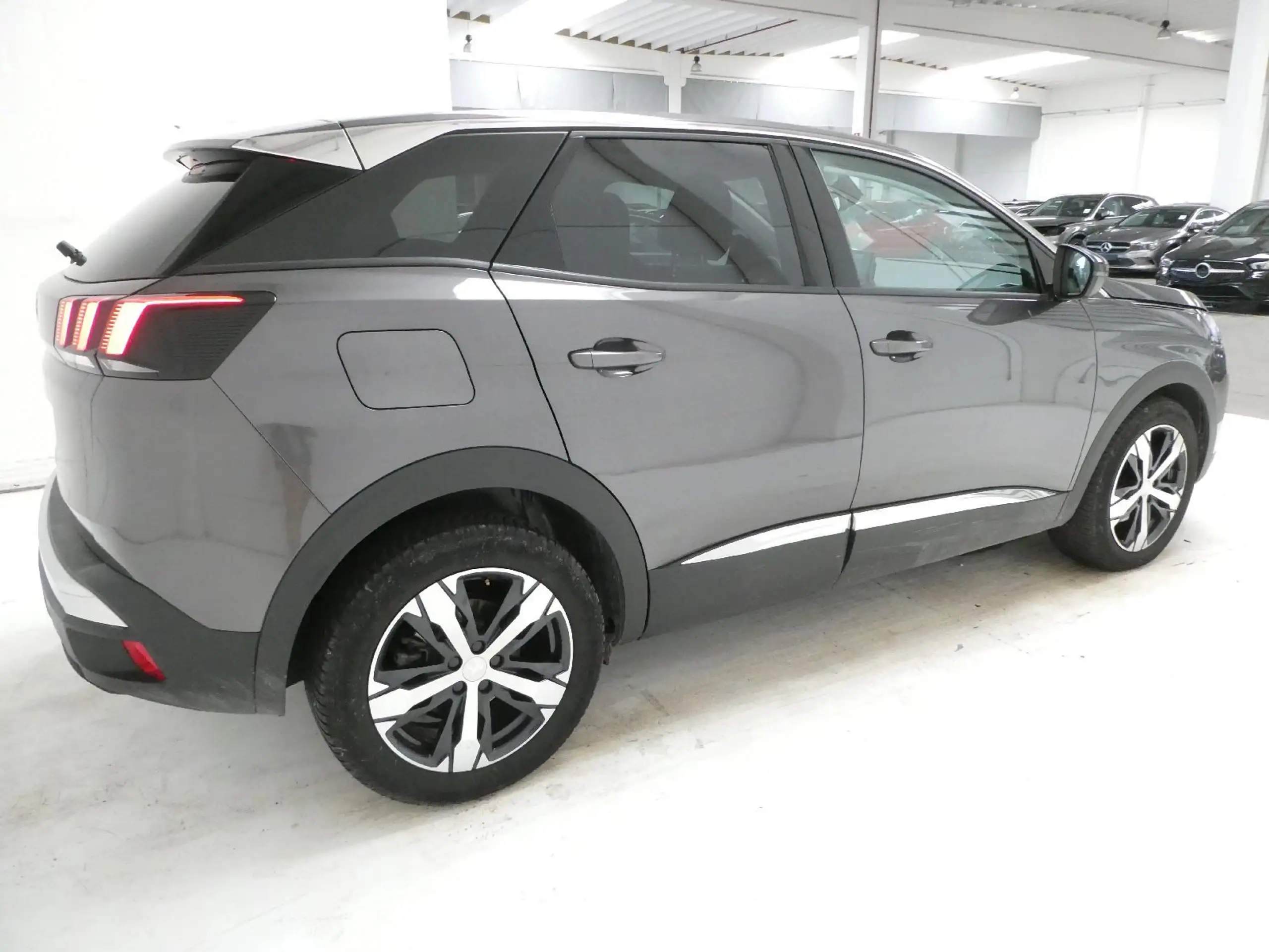 Peugeot - 3008