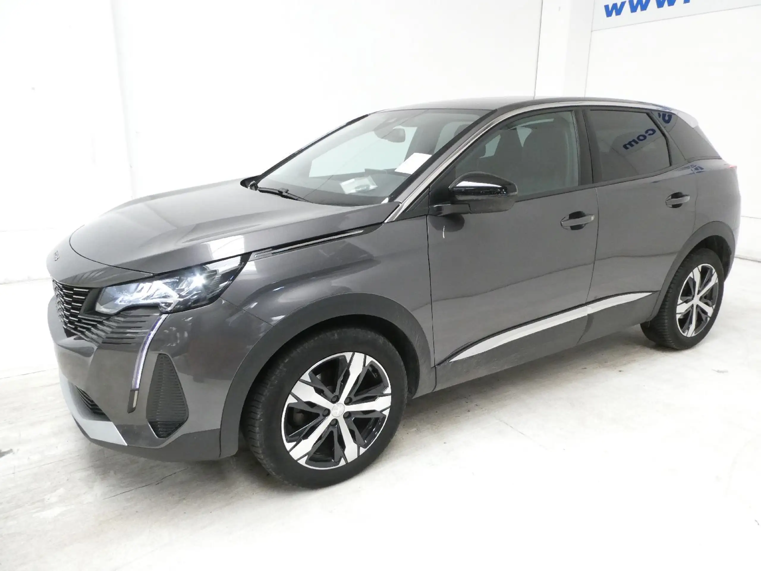 Peugeot - 3008