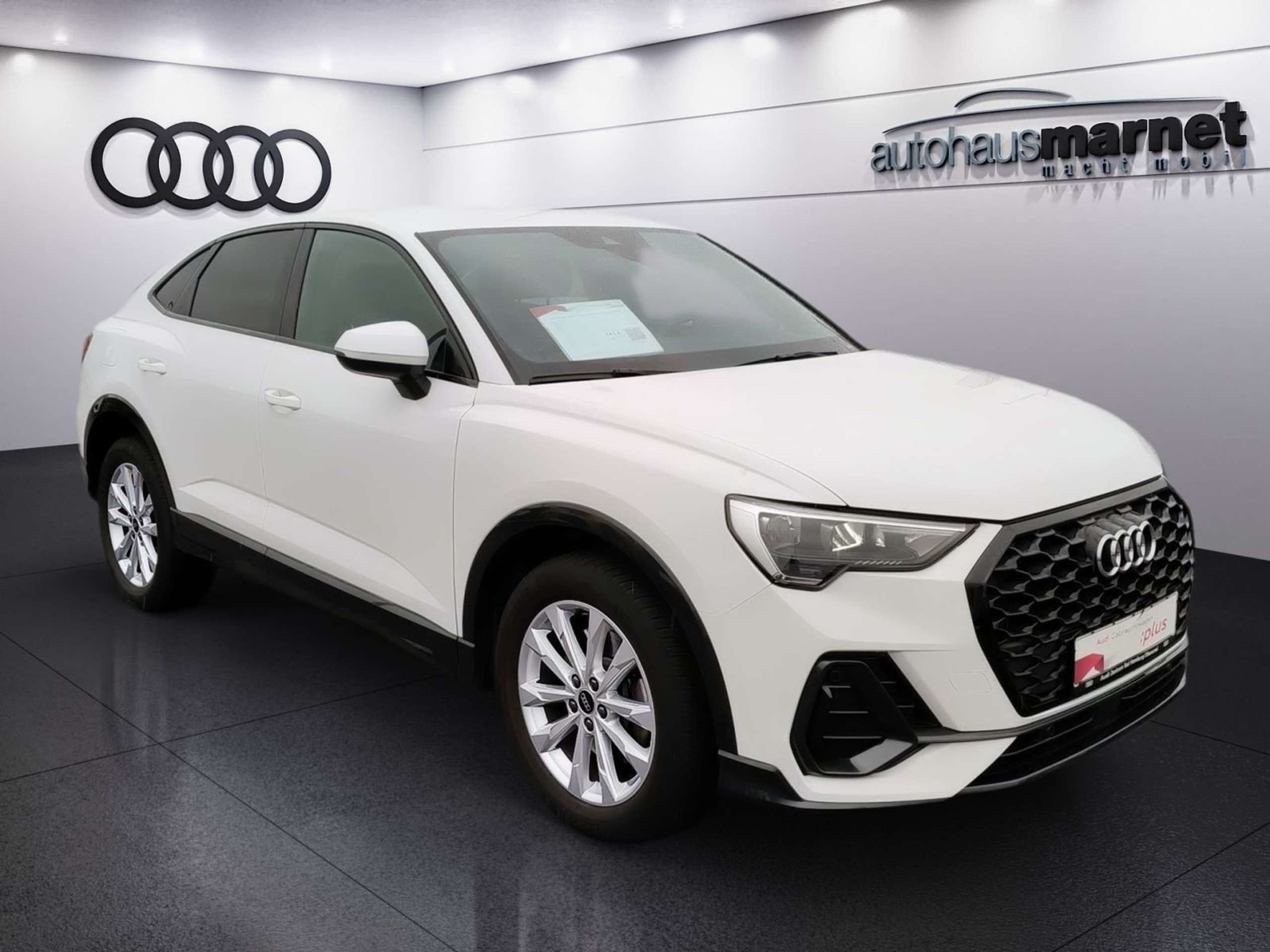 Audi - Q3