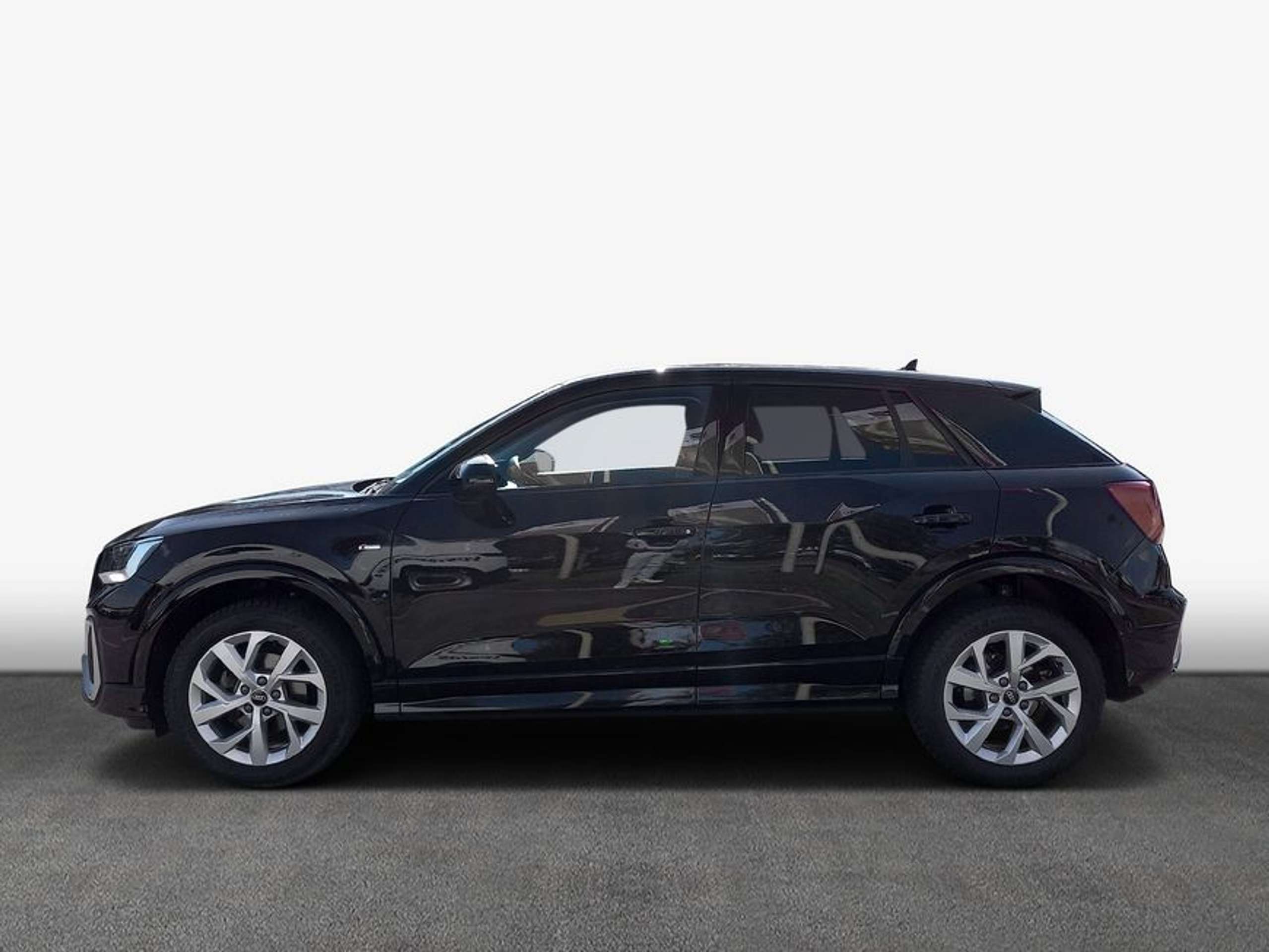 Audi - Q2