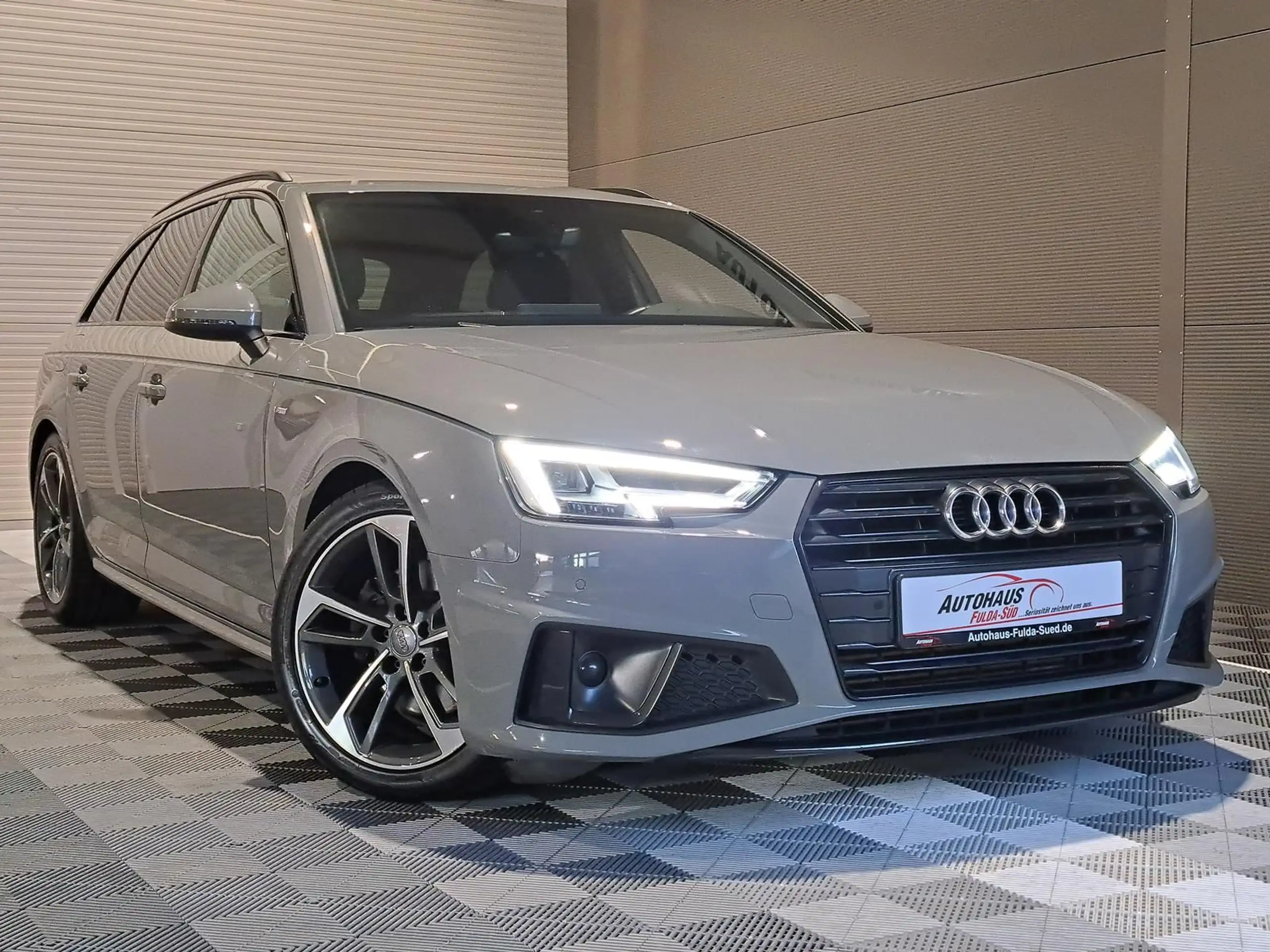 Audi - A4