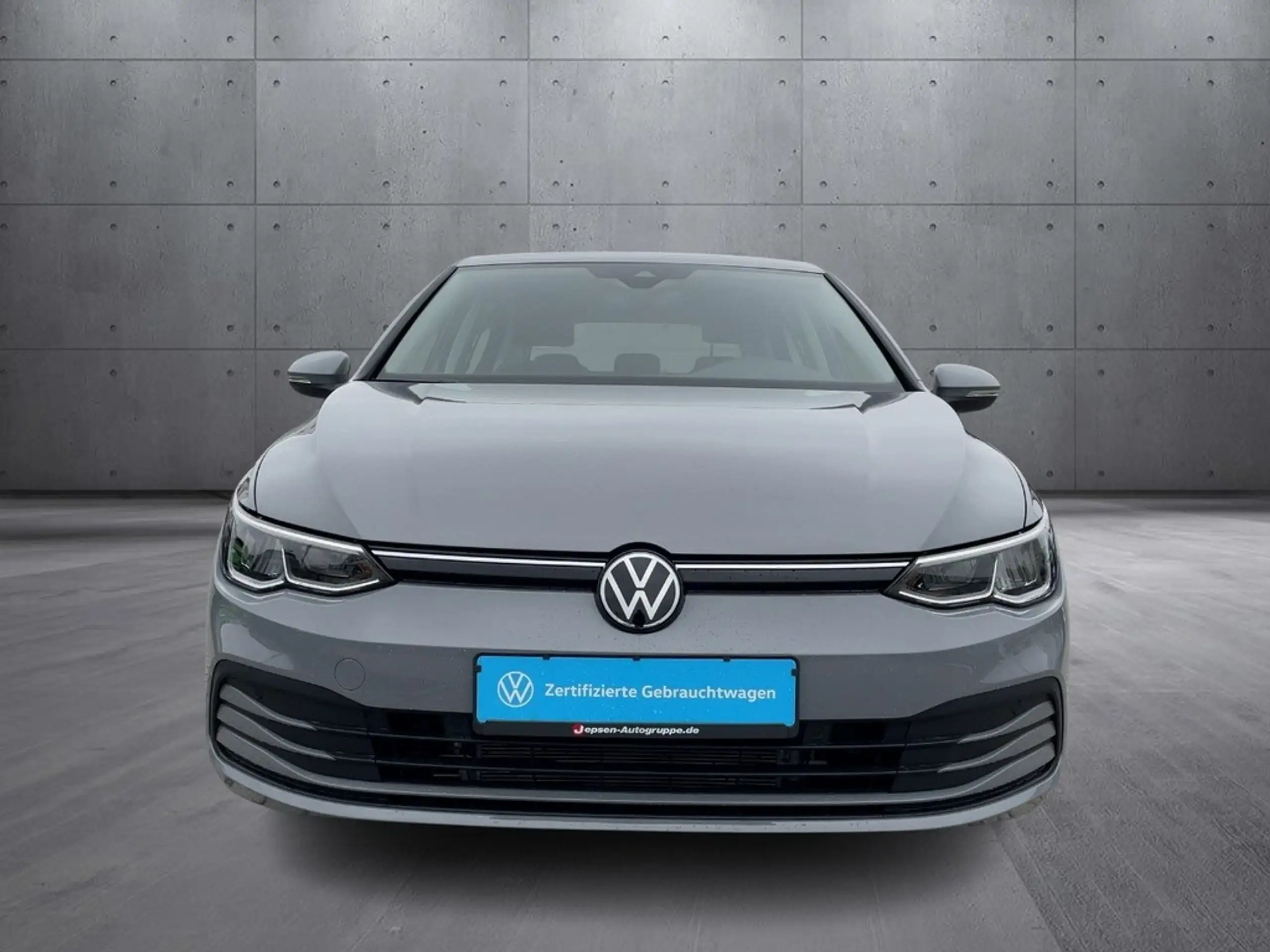 Volkswagen - Golf