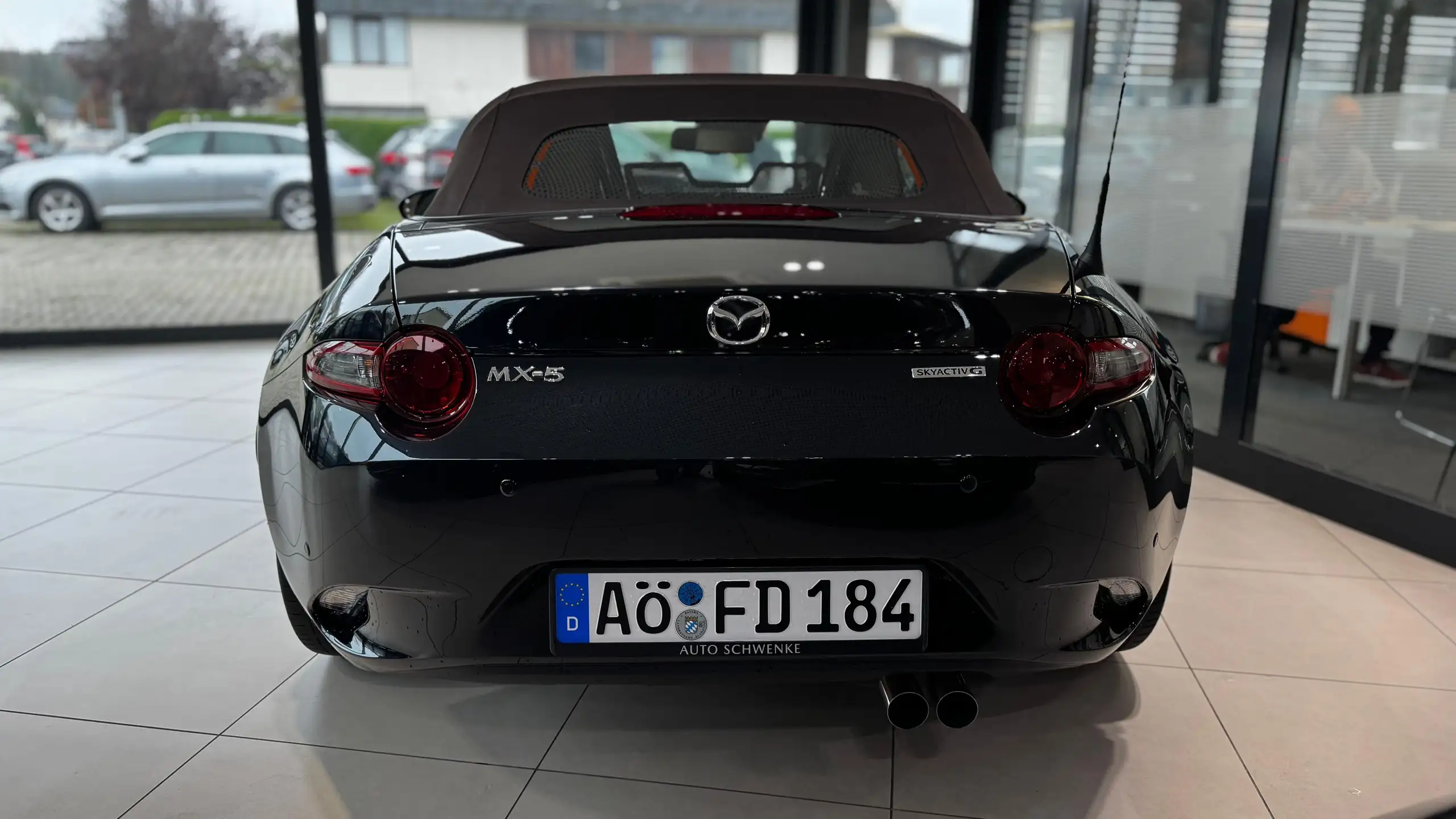 Mazda - MX-5