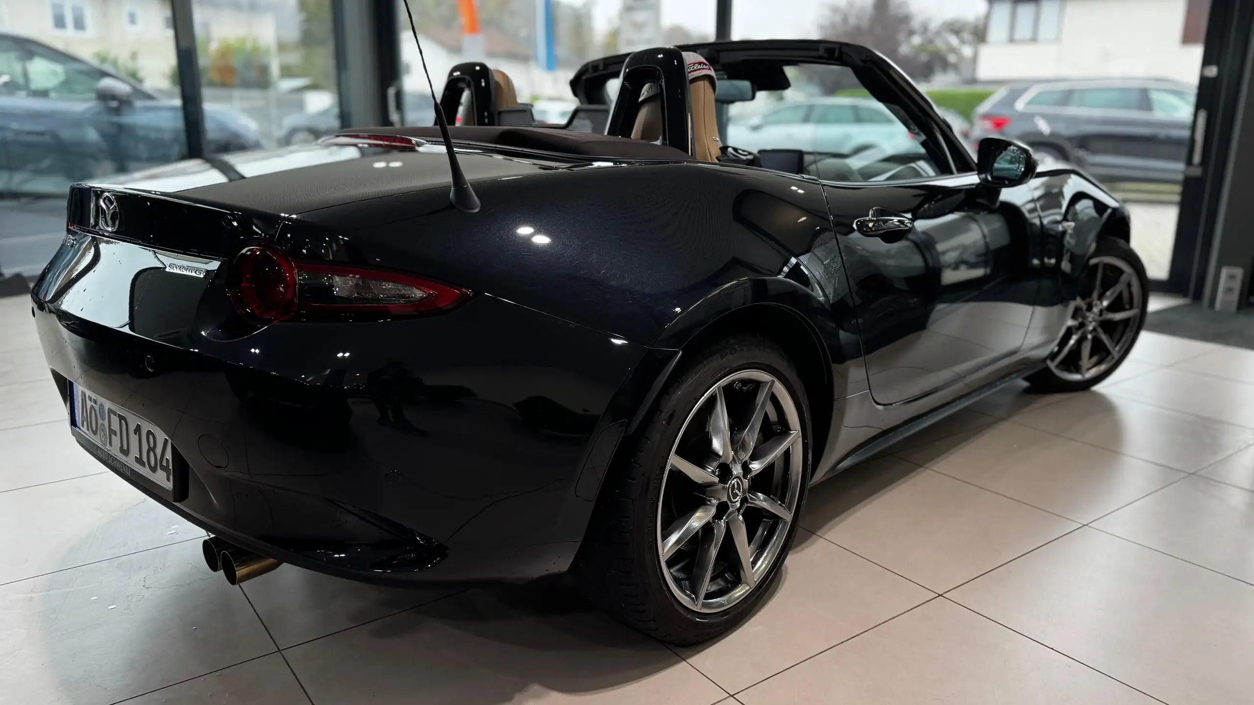 Mazda - MX-5