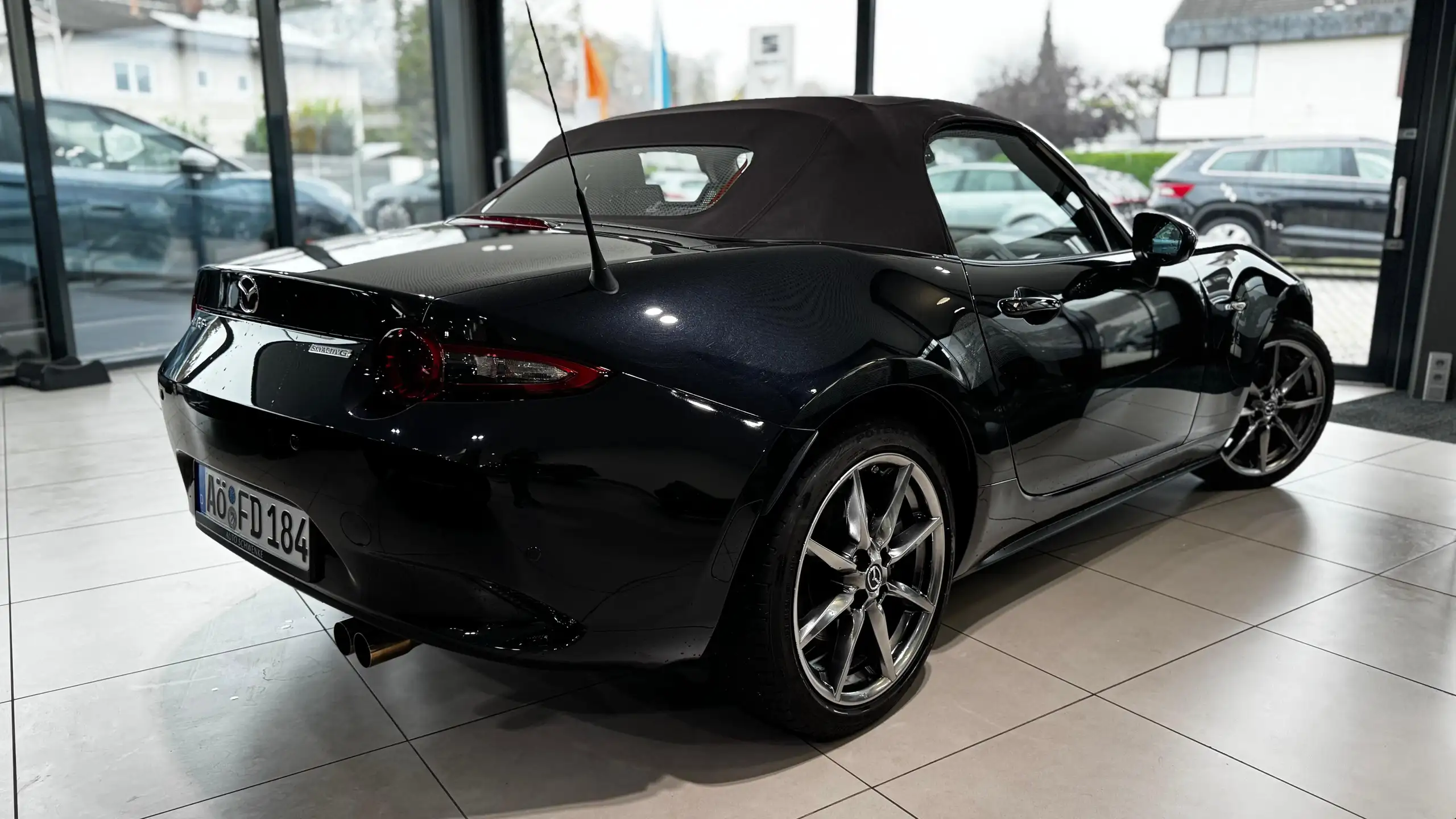 Mazda - MX-5