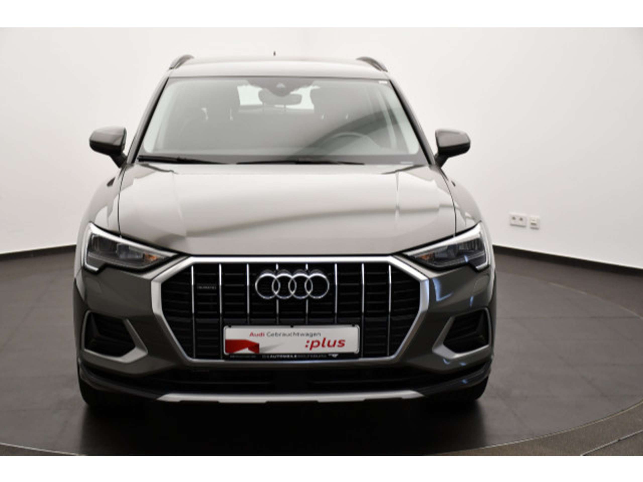 Audi - Q3